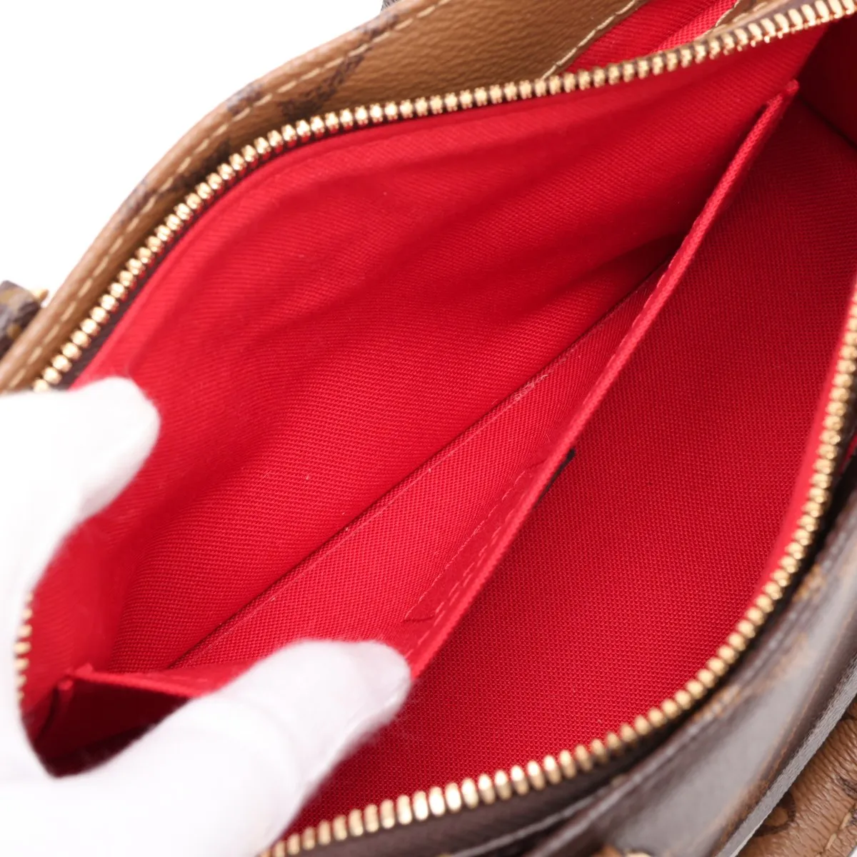 Giant Monogram Reverse OnTheGo EW M46653 Brown (RFID detected) — view 8