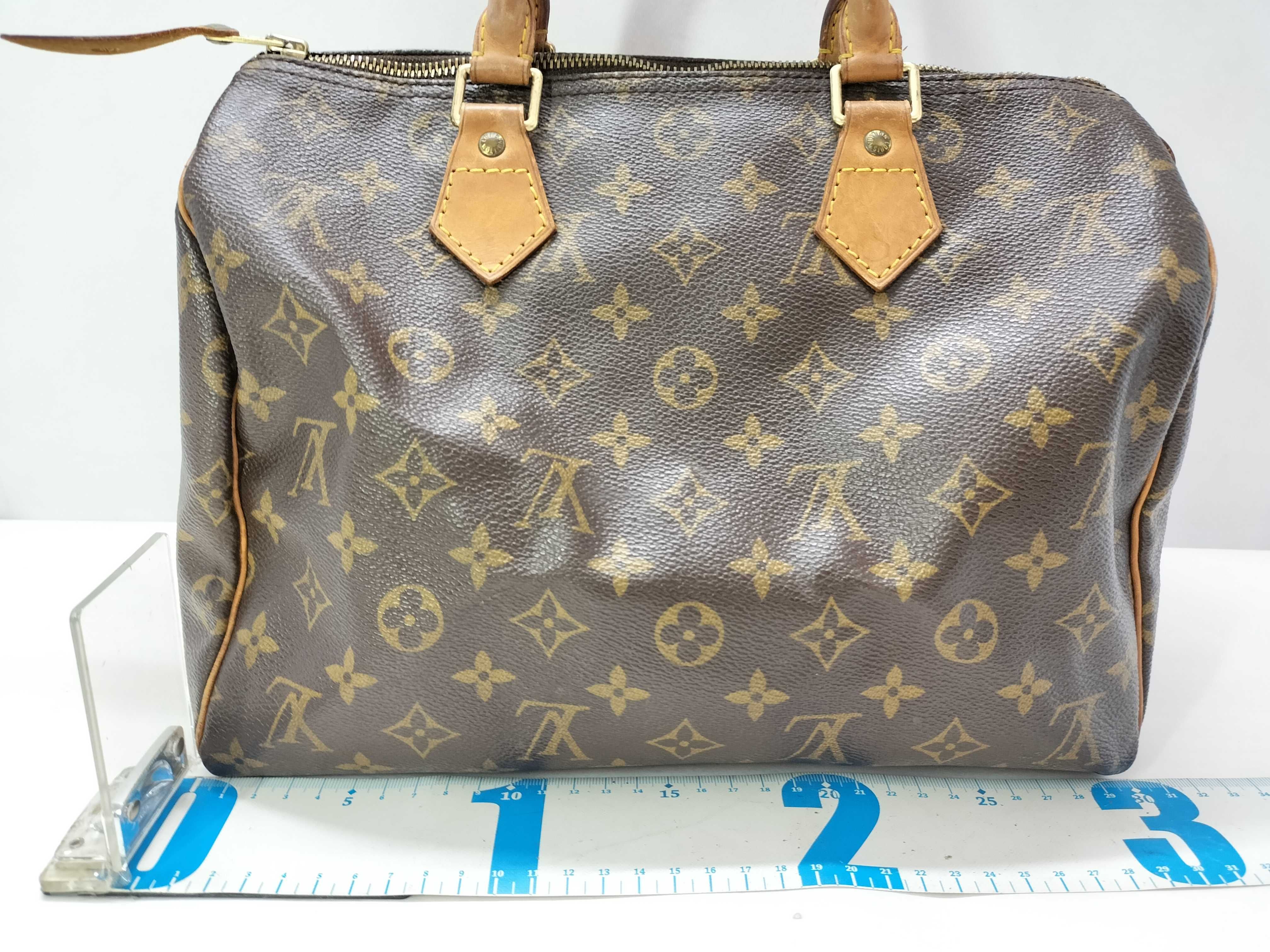 Monogram Louis Vuitton Speedy 30 Handbag — view 2