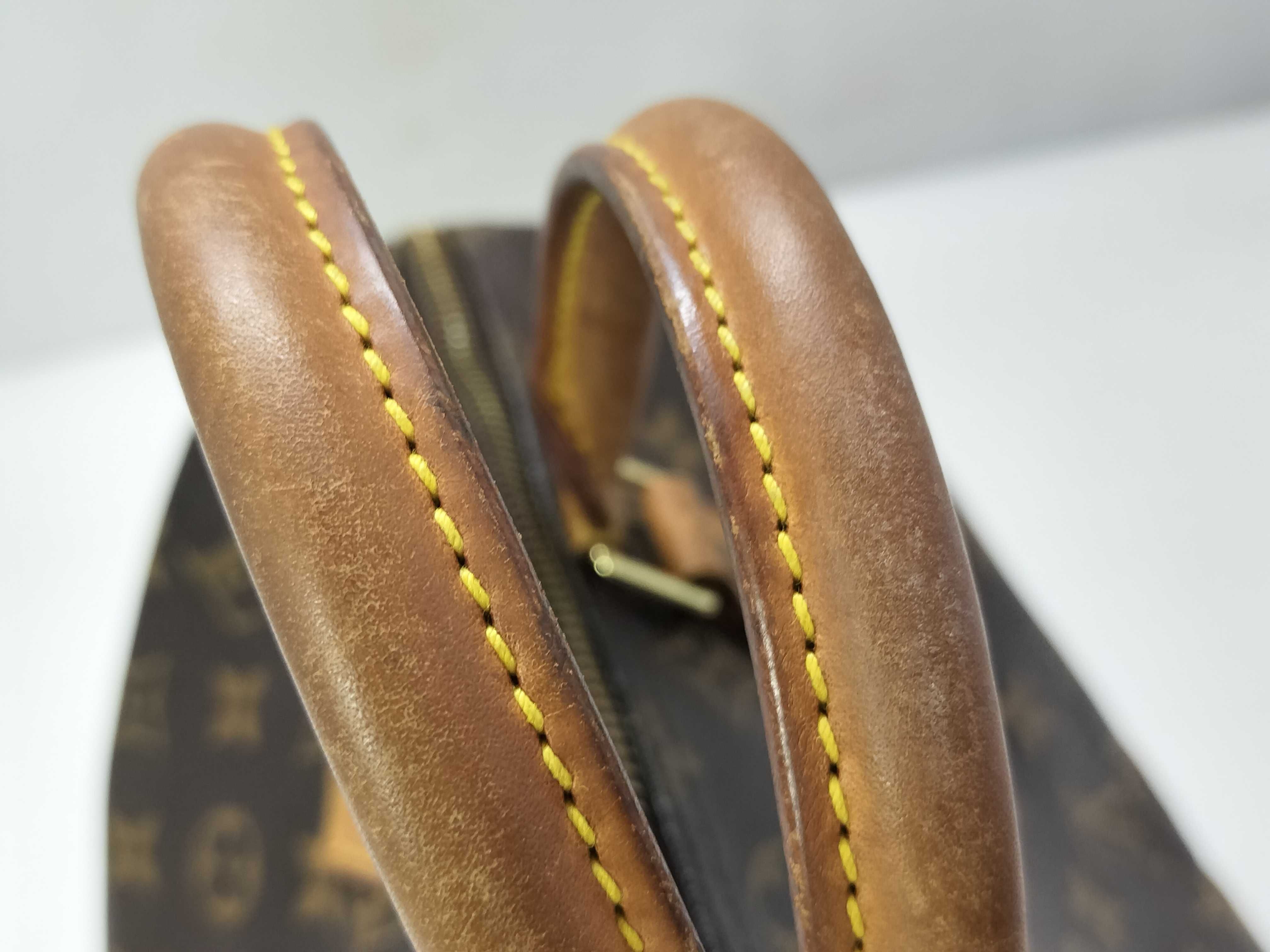 Monogram Louis Vuitton Speedy 30 Handbag — view 4