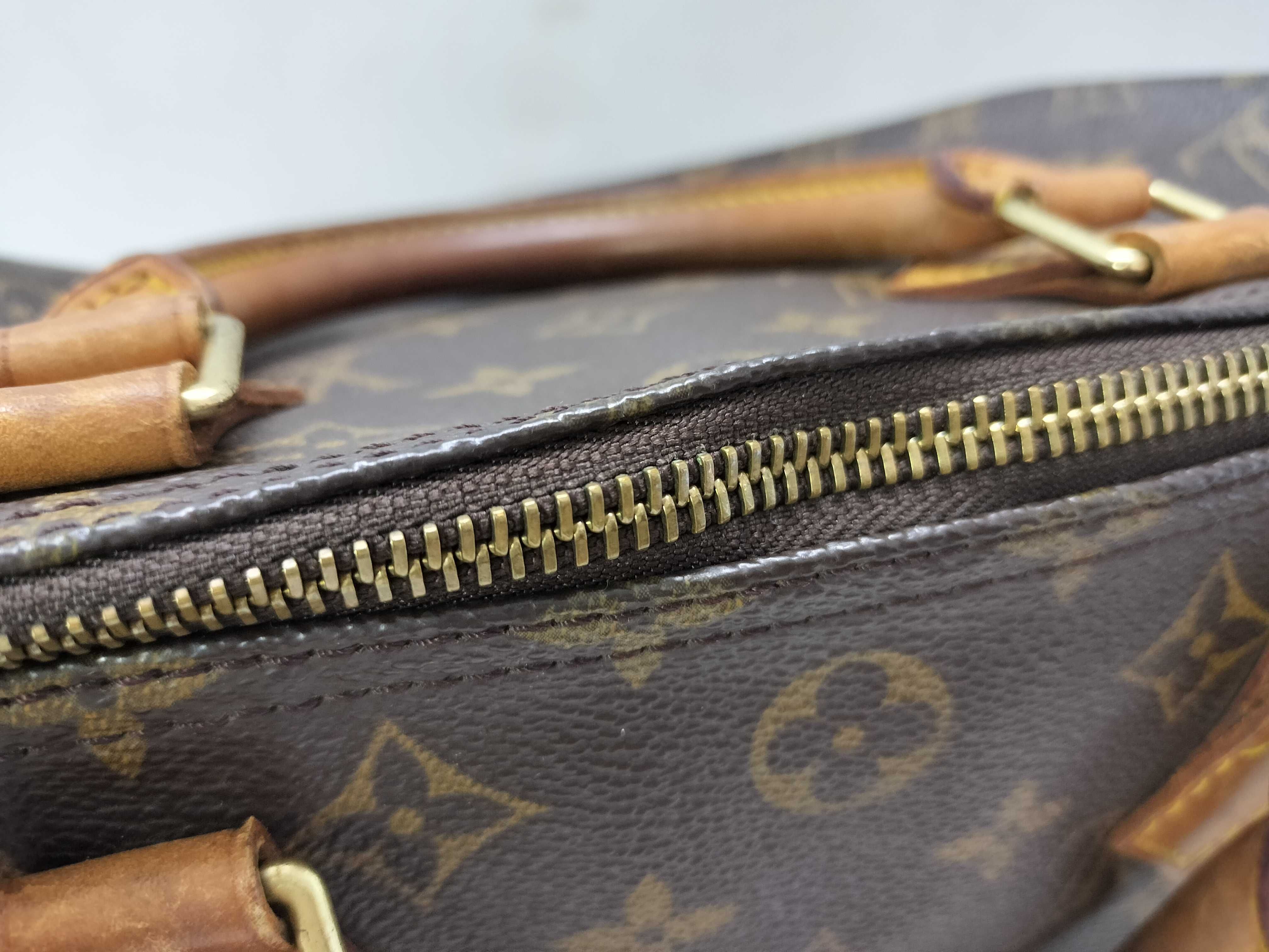 Monogram Louis Vuitton Speedy 30 Handbag — view 6