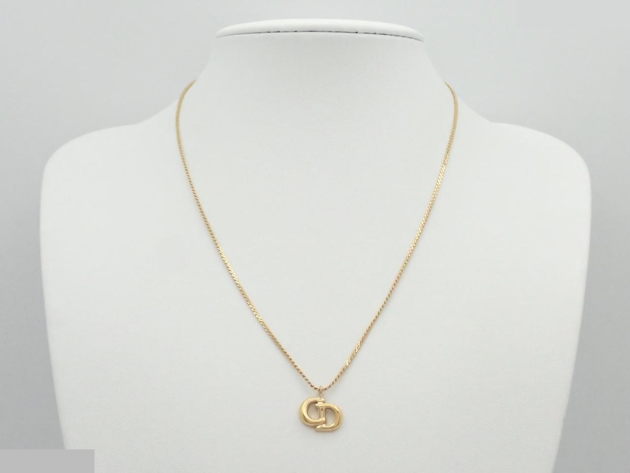 CD logo necklace, chain approximately 44cm long. — view 3