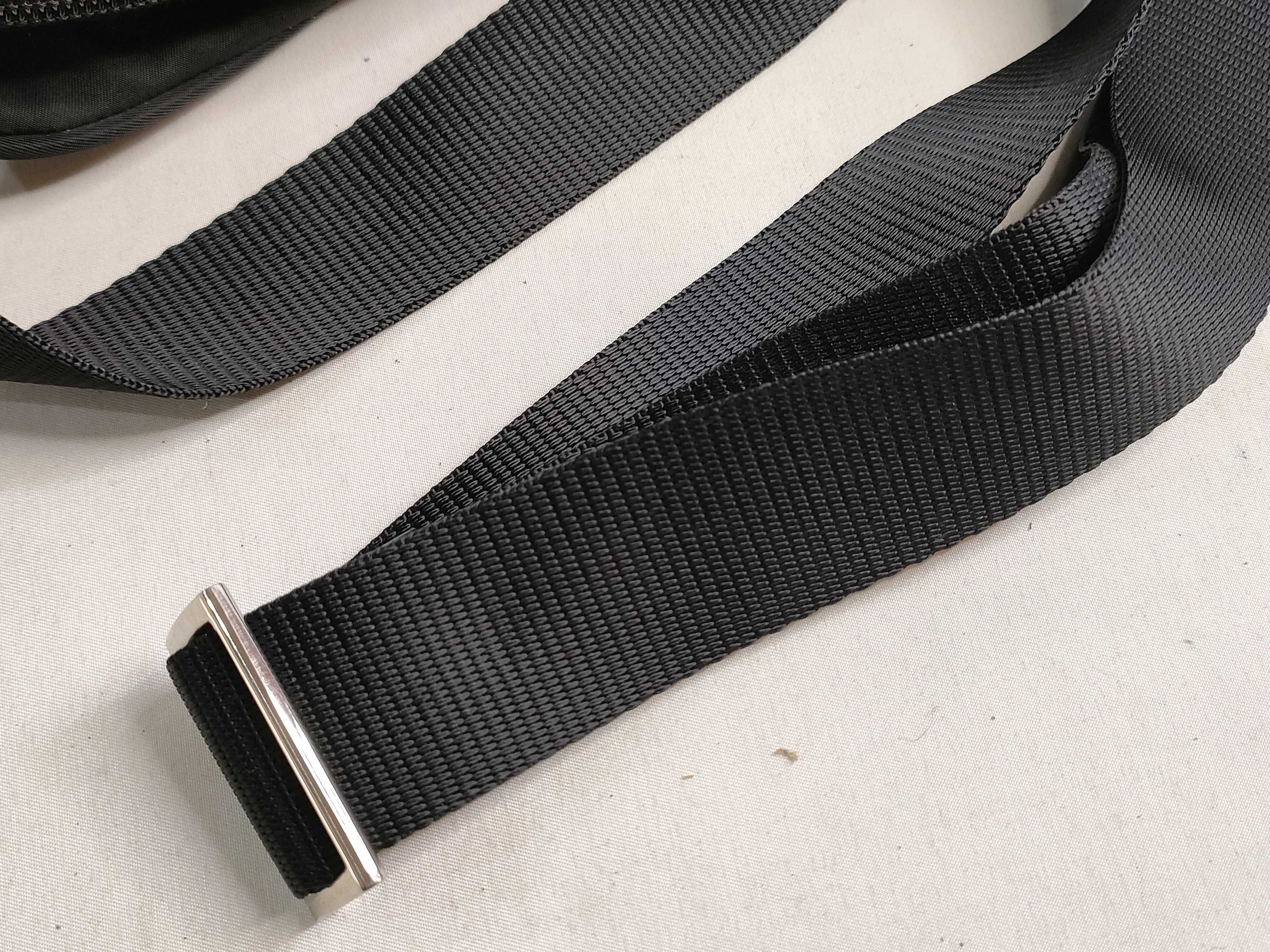 Nylon Camera Bag Shoulder Bag (Current Model) with Triangle Logo — view 4