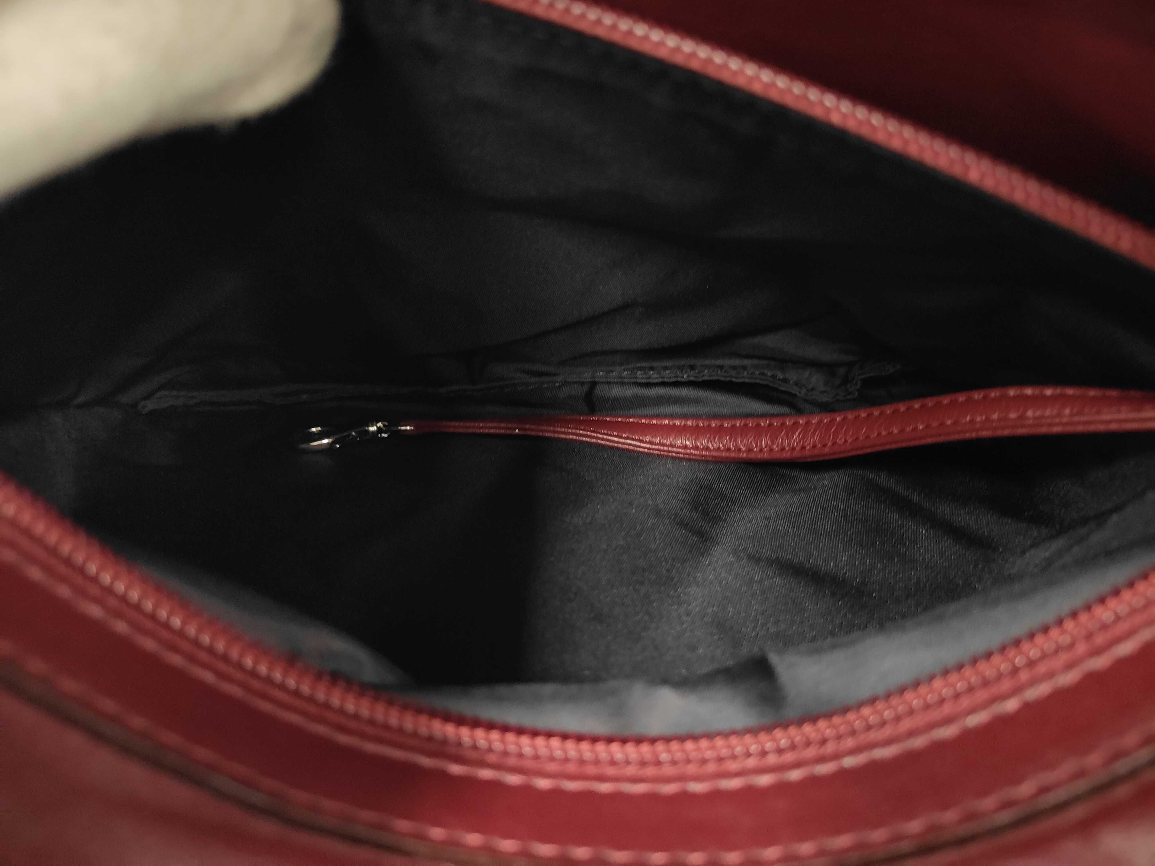 Coco Cocoon Caviar Skin Black Shoulder Bag — view 10