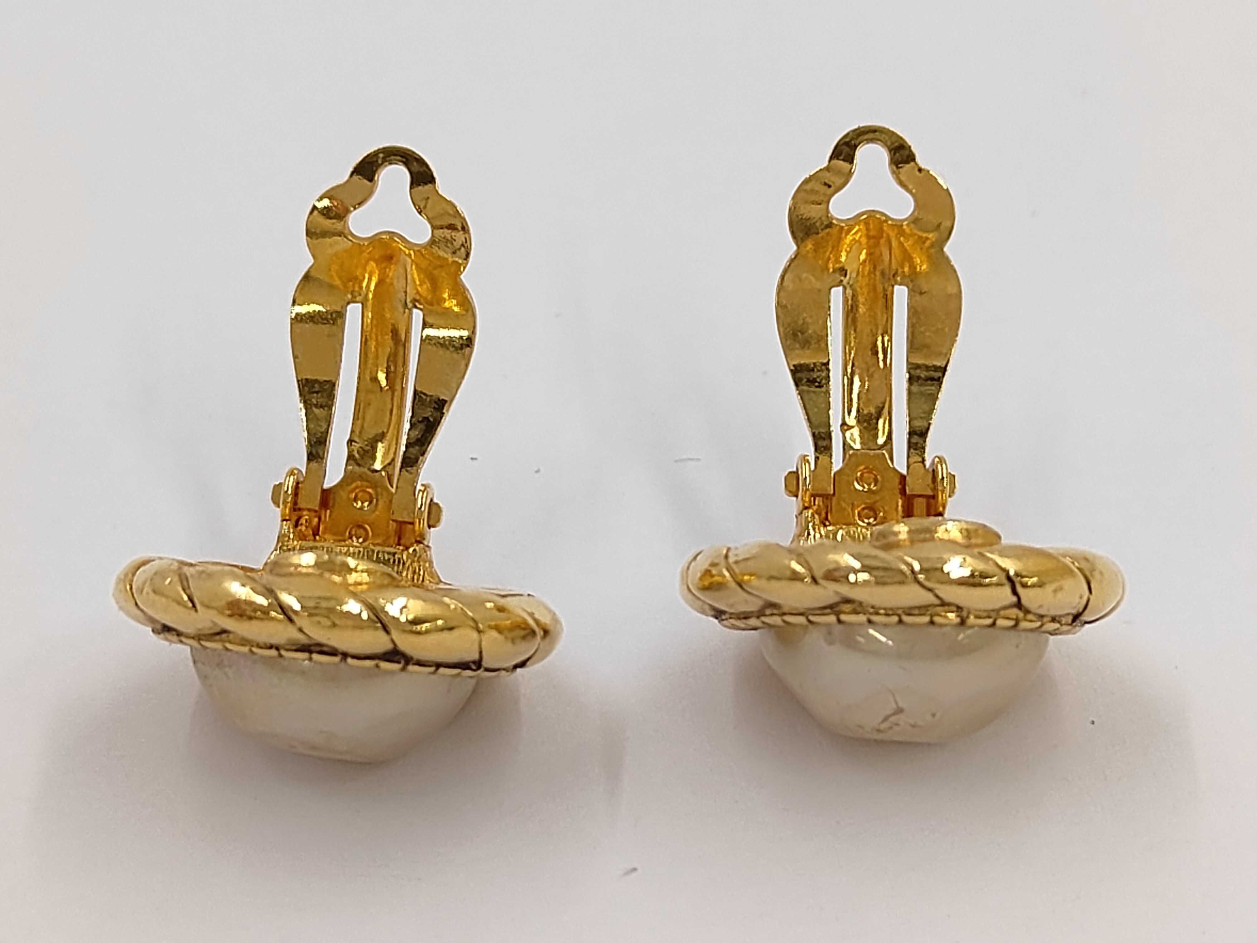Pearl Round Gold (YG) Earrings — view 5