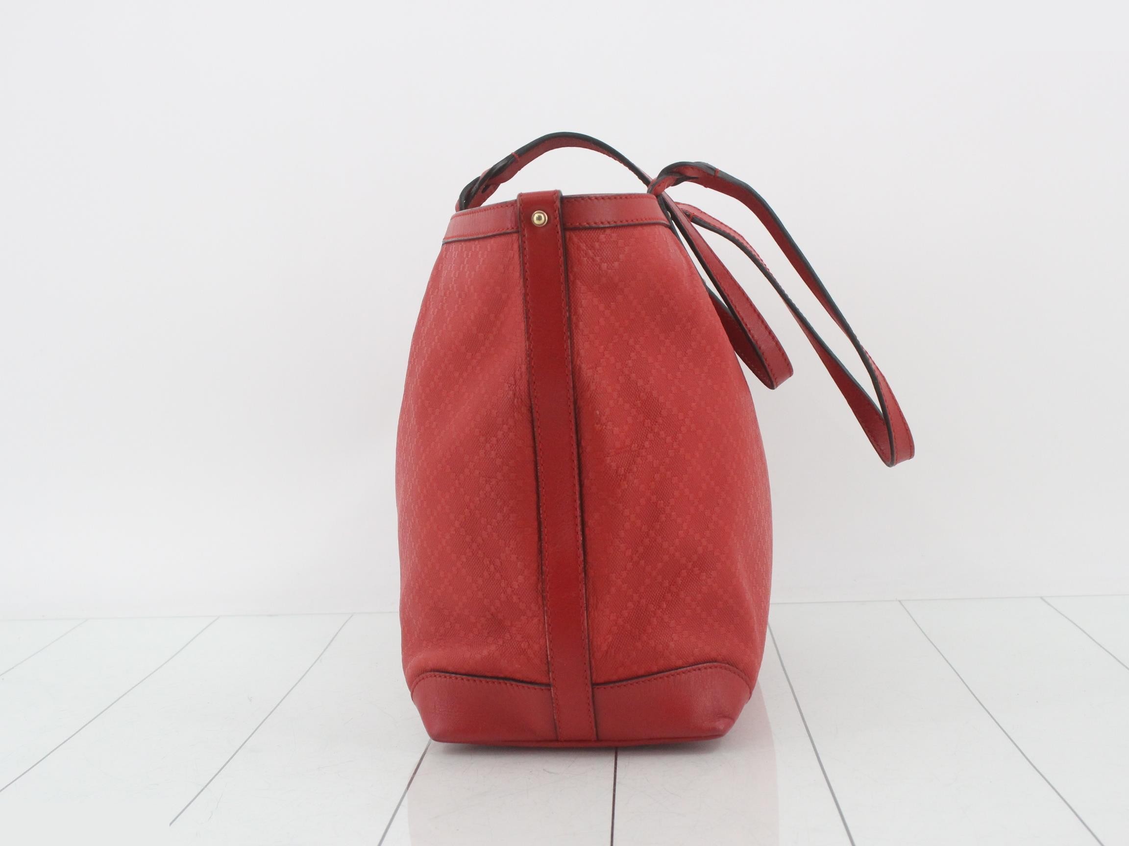 Comes with a pouch — view 3