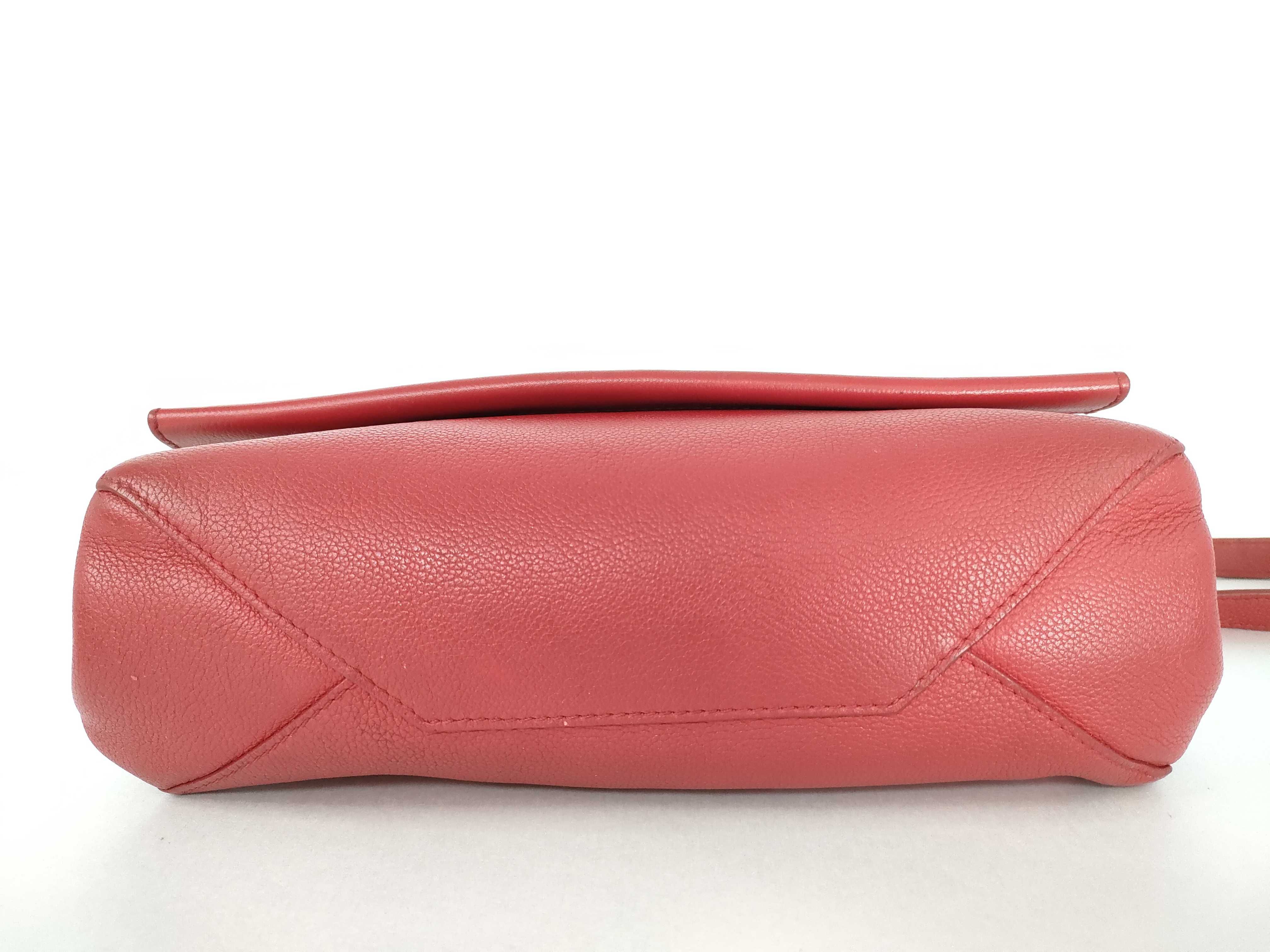Lockme II Shoulder Bag — view 8