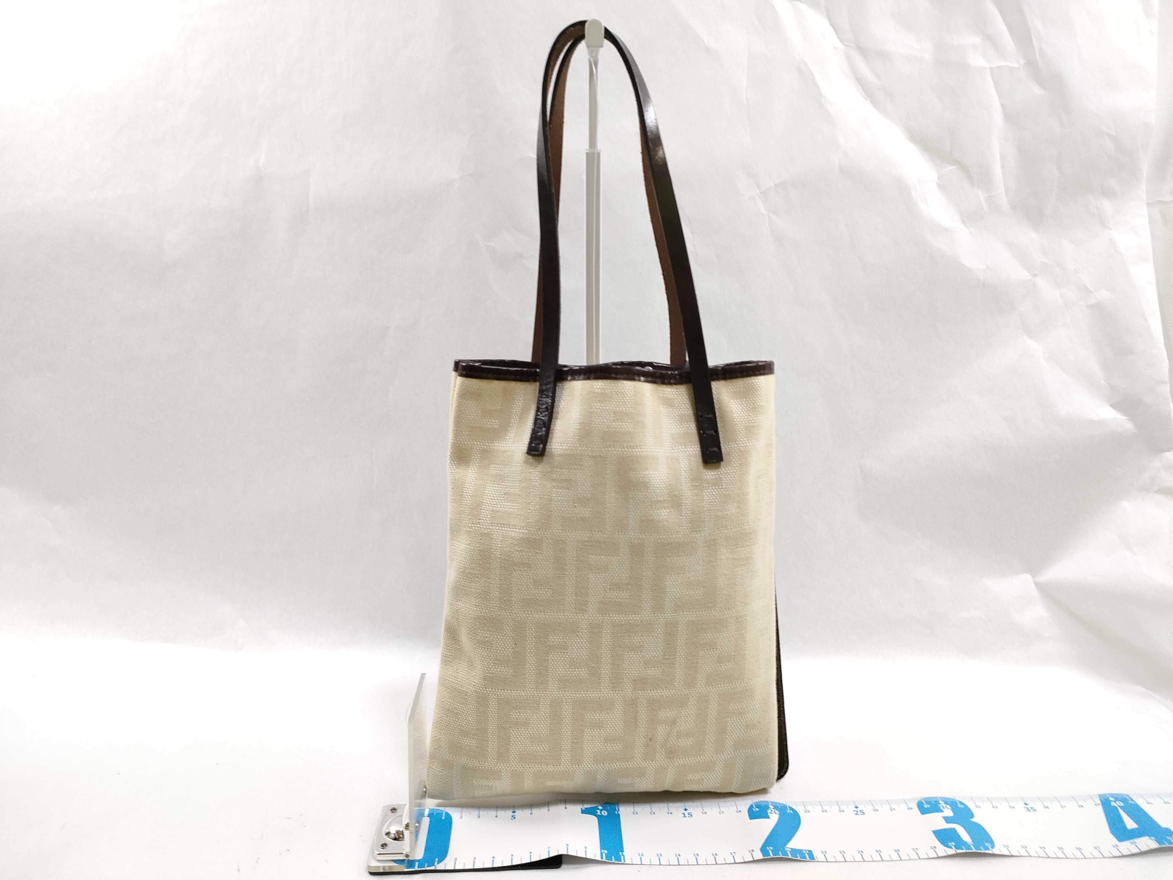 Zucca pattern tote bag. Accessories: pouch, dust bag, tote bag. — view 2