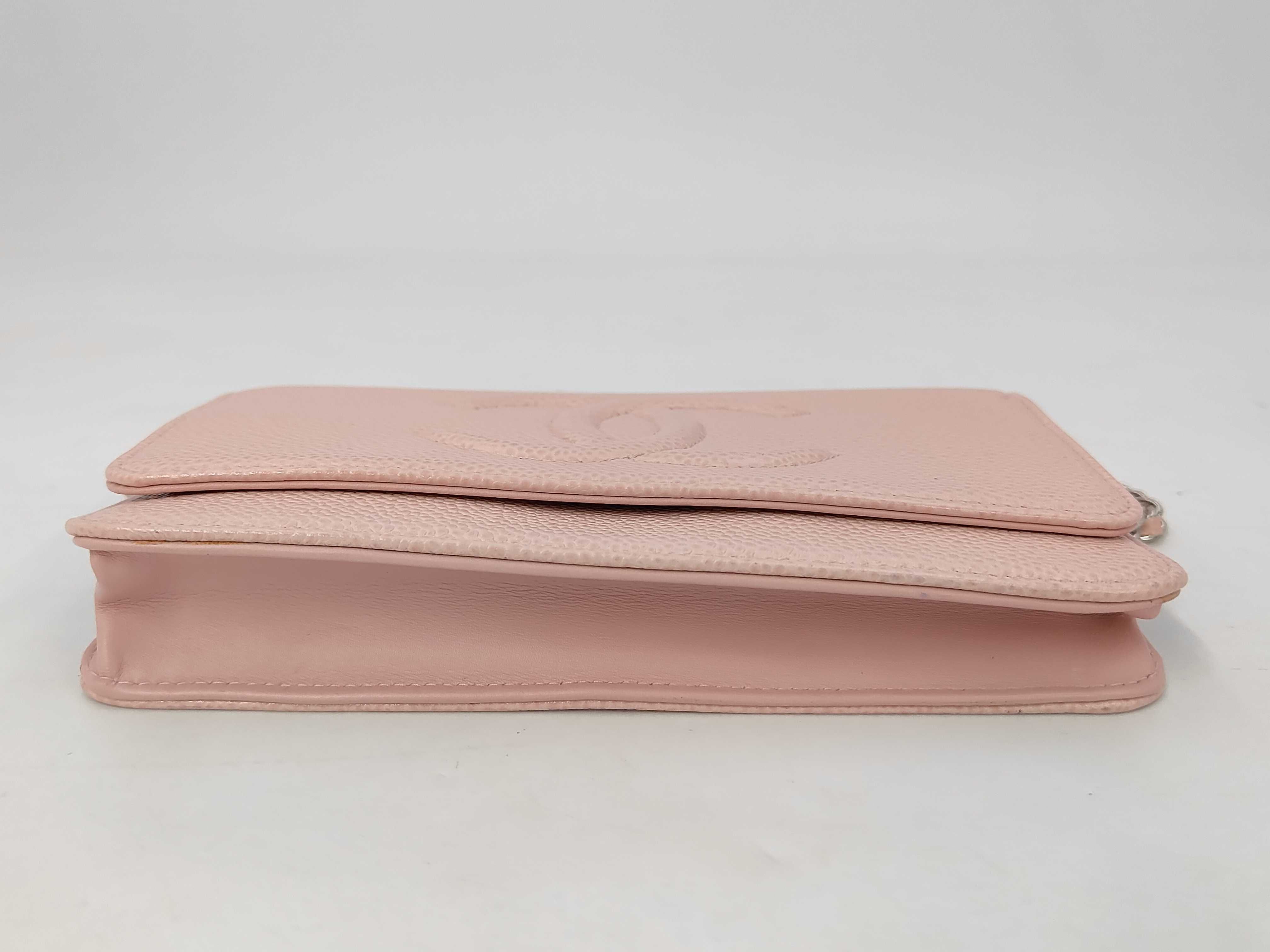 Chain Wallet, Pink Caviar Leather, Coco Mark — view 4