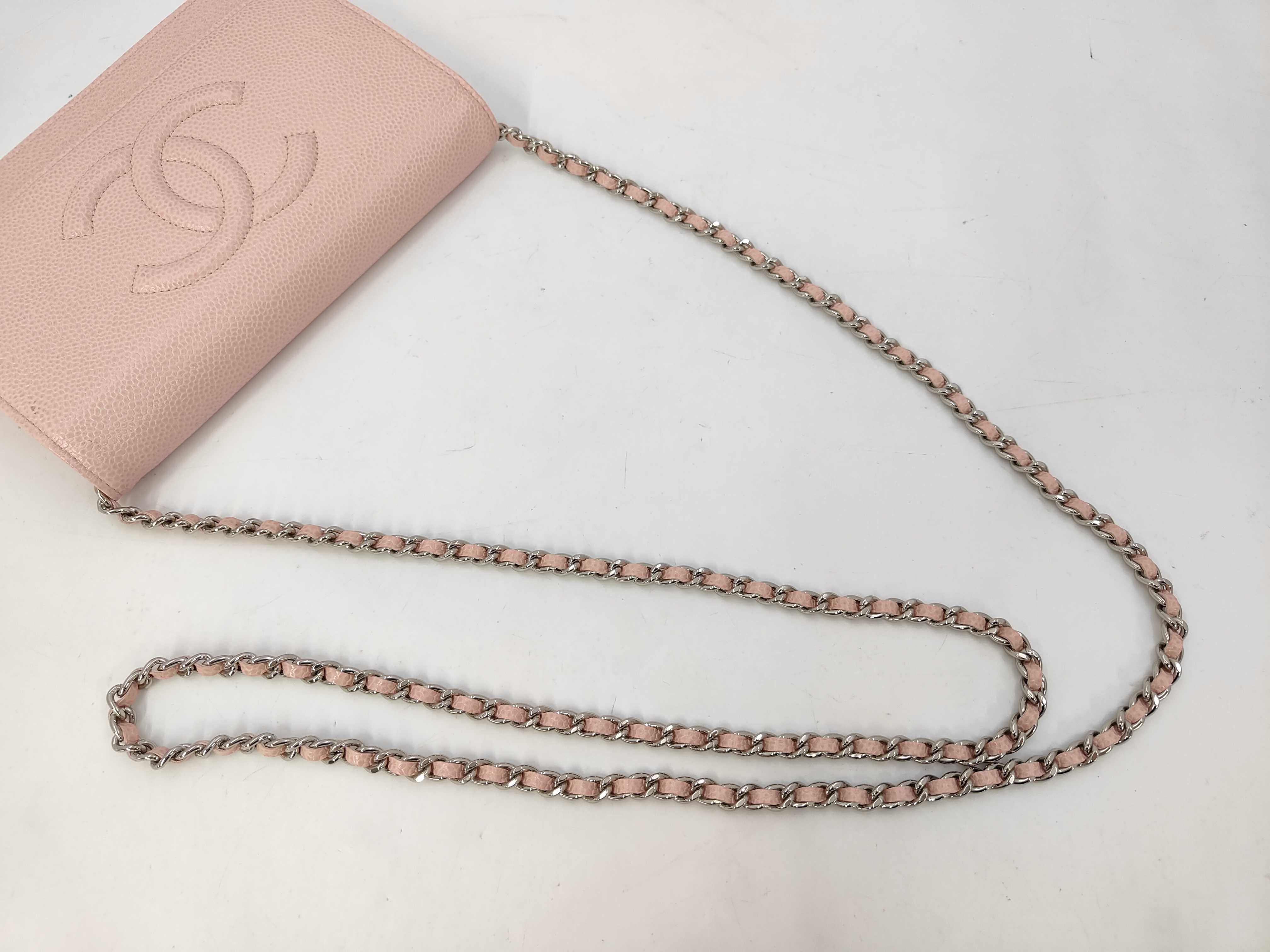 Chain Wallet, Pink Caviar Leather, Coco Mark — view 5