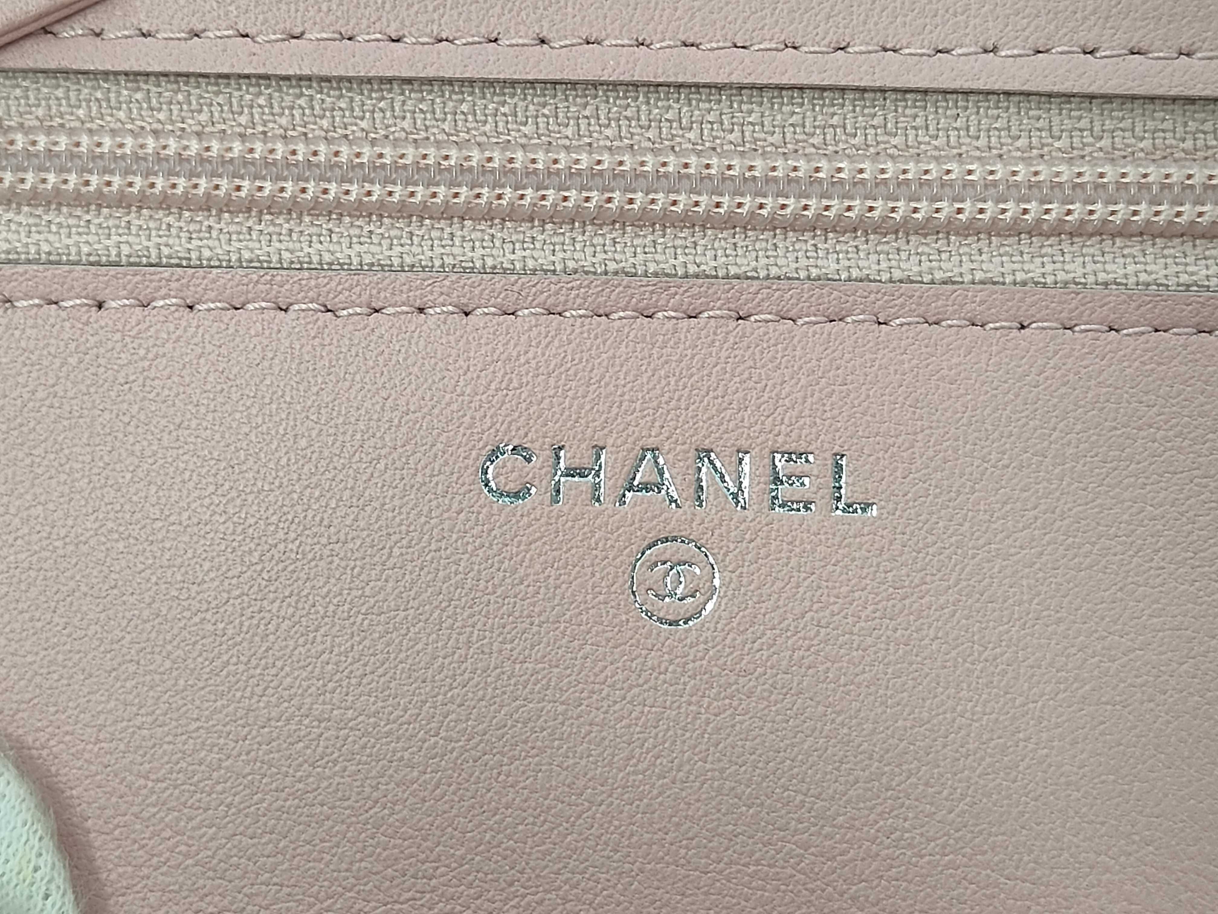 Chain Wallet, Pink Caviar Leather, Coco Mark — view 9