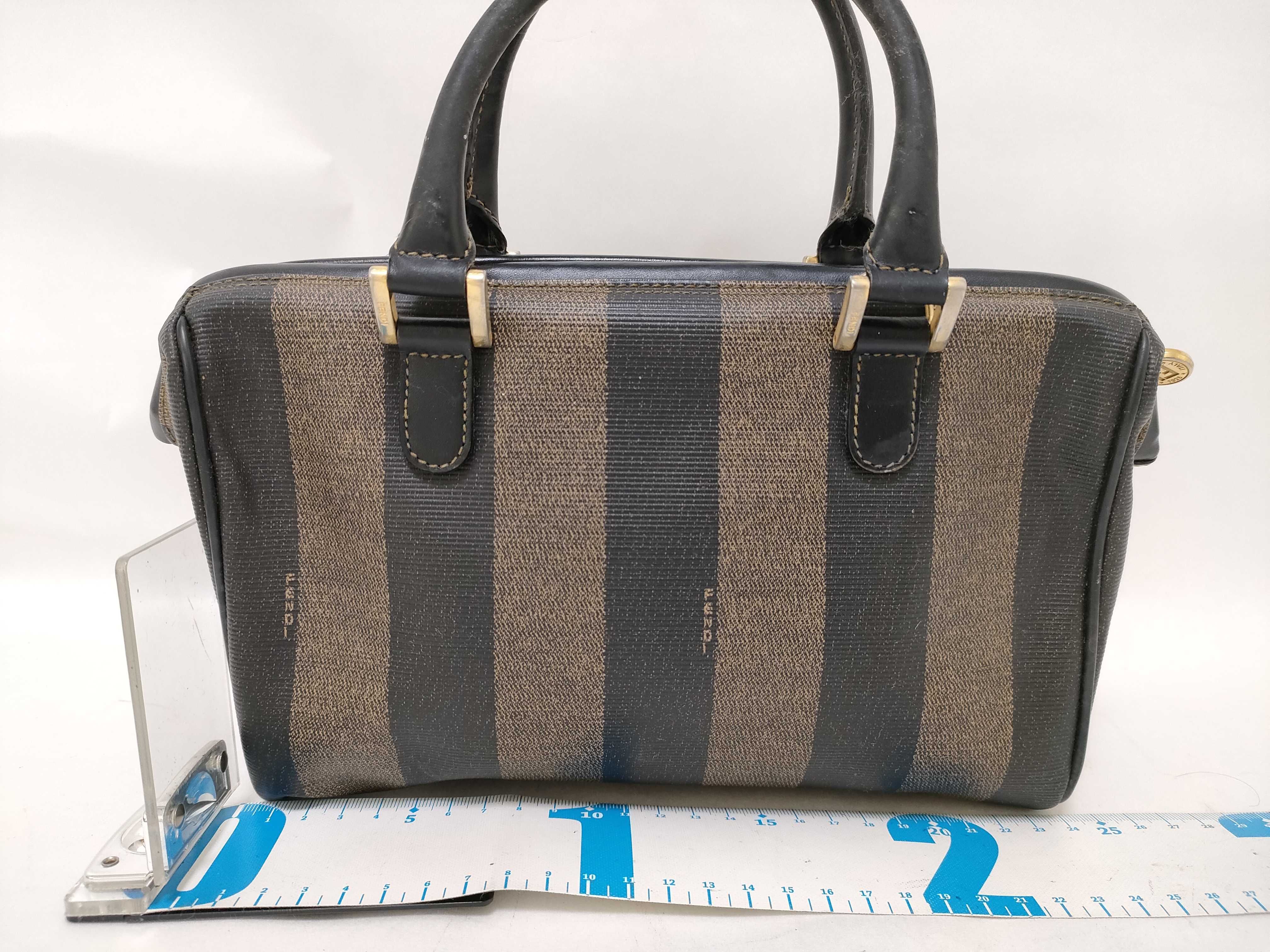 Pecan pattern handbag. — view 2
