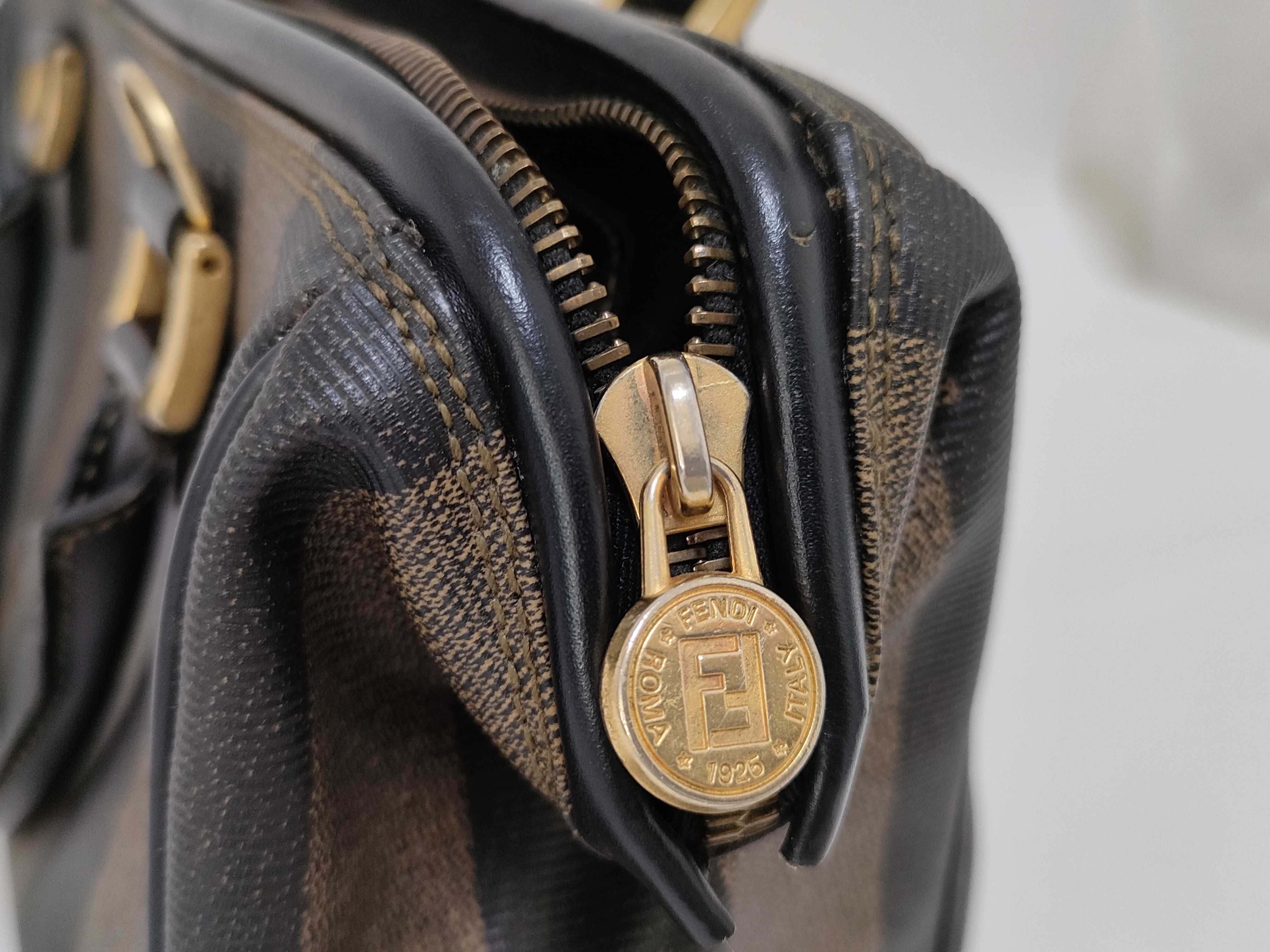 Pecan pattern handbag. — view 13