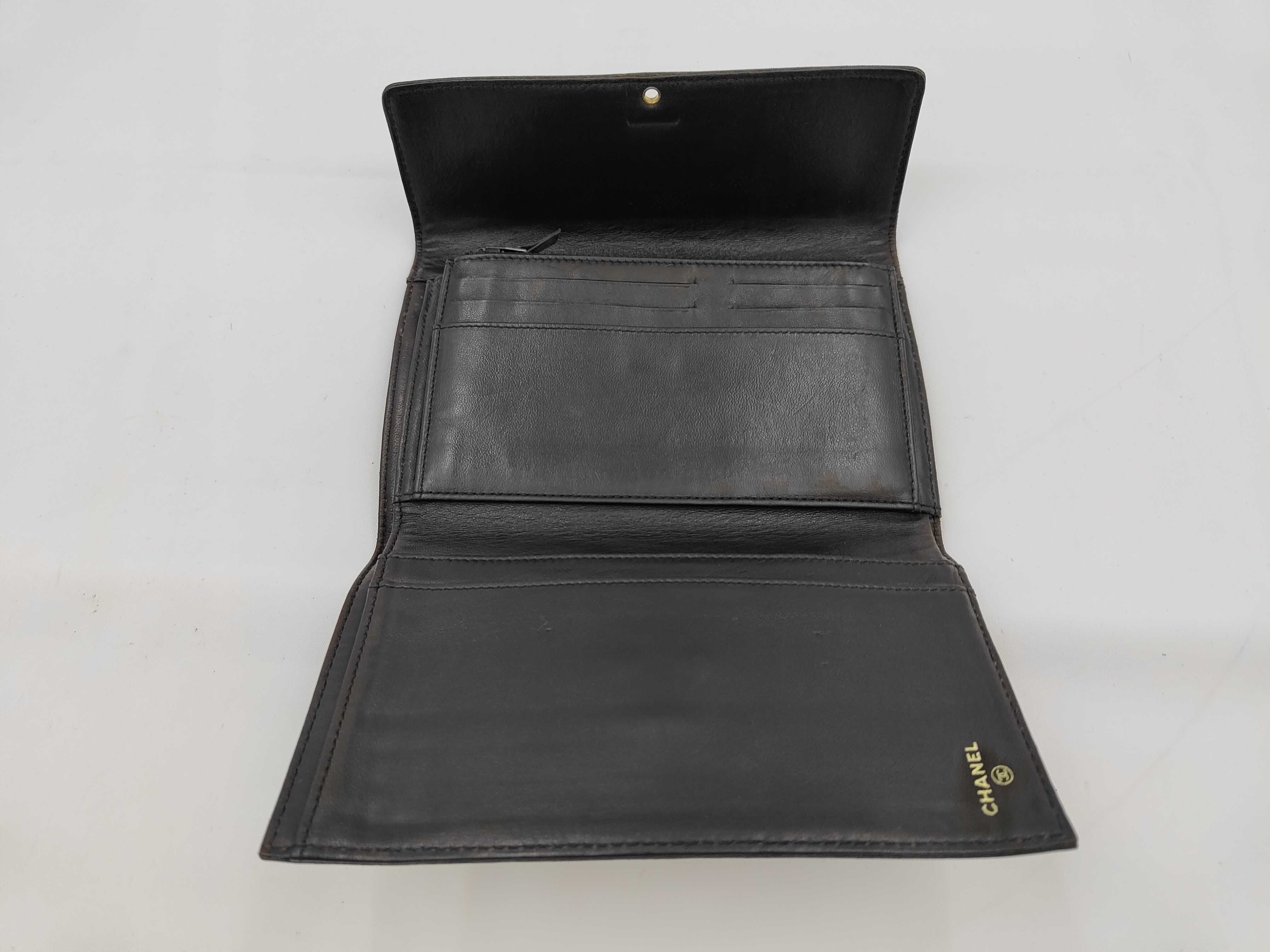 Caviar Skin Bi-fold Wallet — view 12
