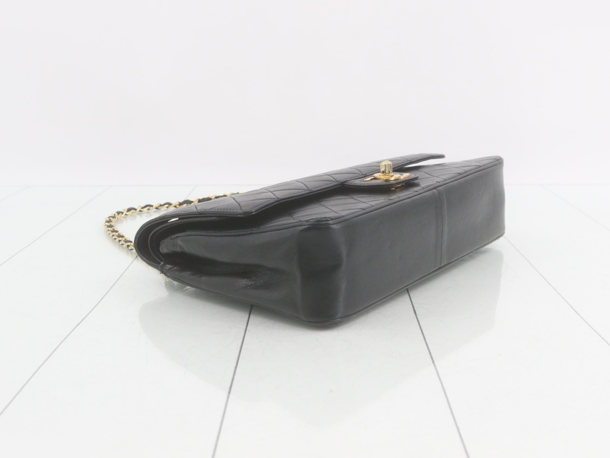 Matelassé Chain Handbag, Black — view 5