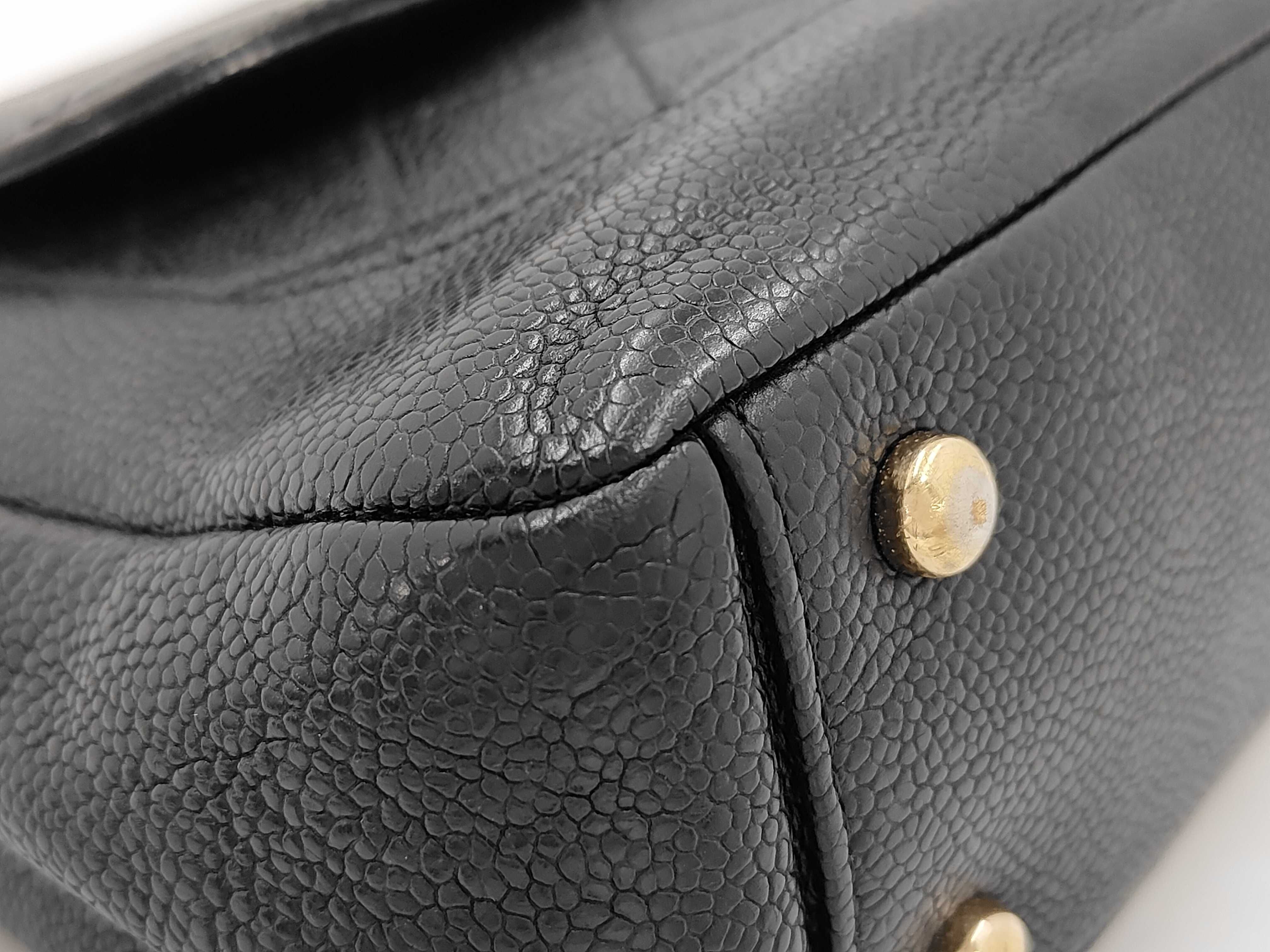 Caviar Skin Coco Mark Hardware Chain Shoulder Bag — view 4