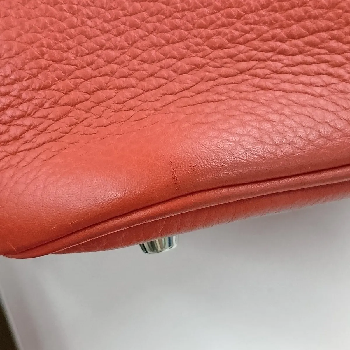 Picotin Lock 26 GM, Taurillon Clemence leather, Sanguine color, silver hardware, O: 2011, no key included. — view 10