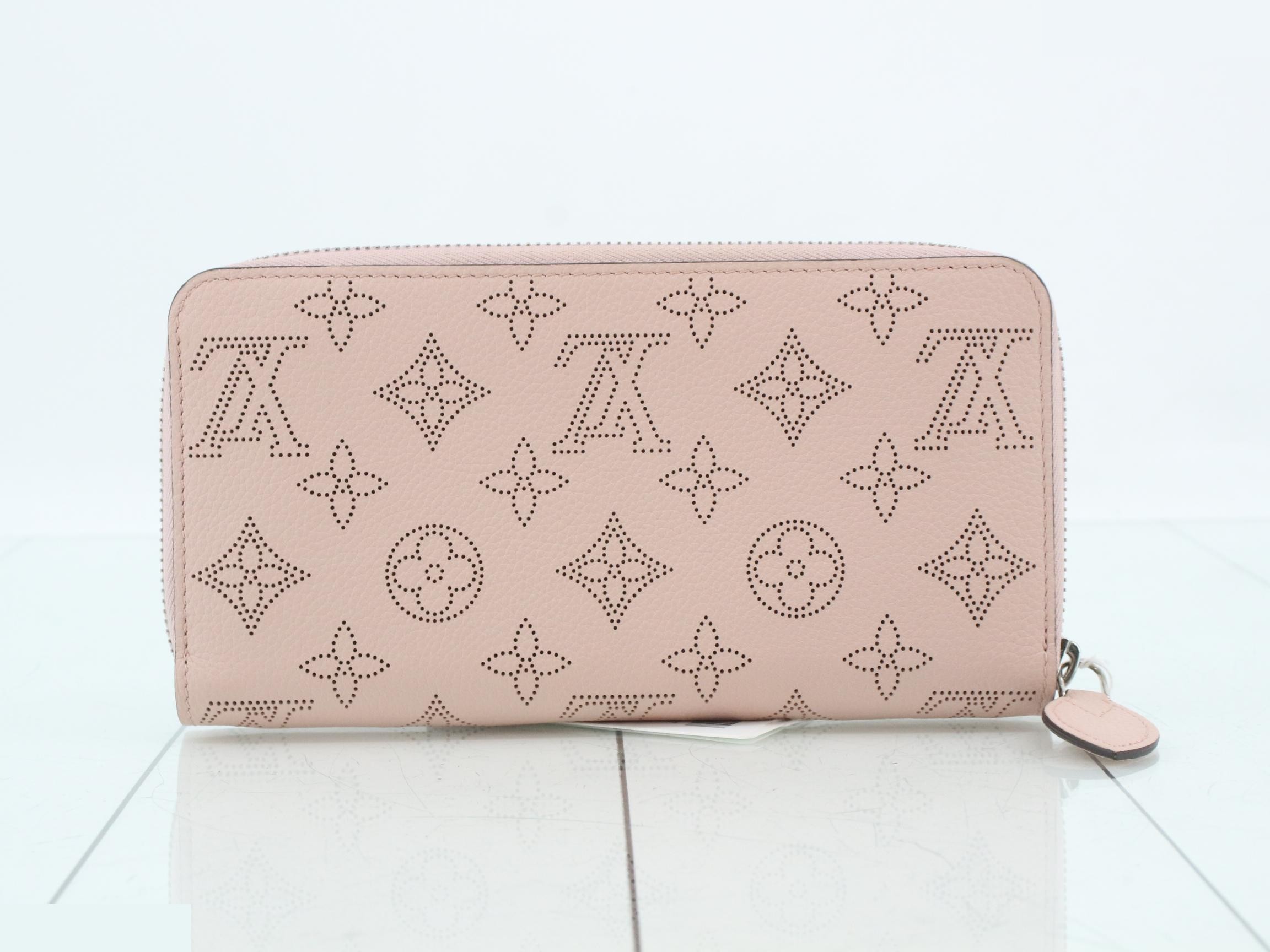 Long Wallet — view 2