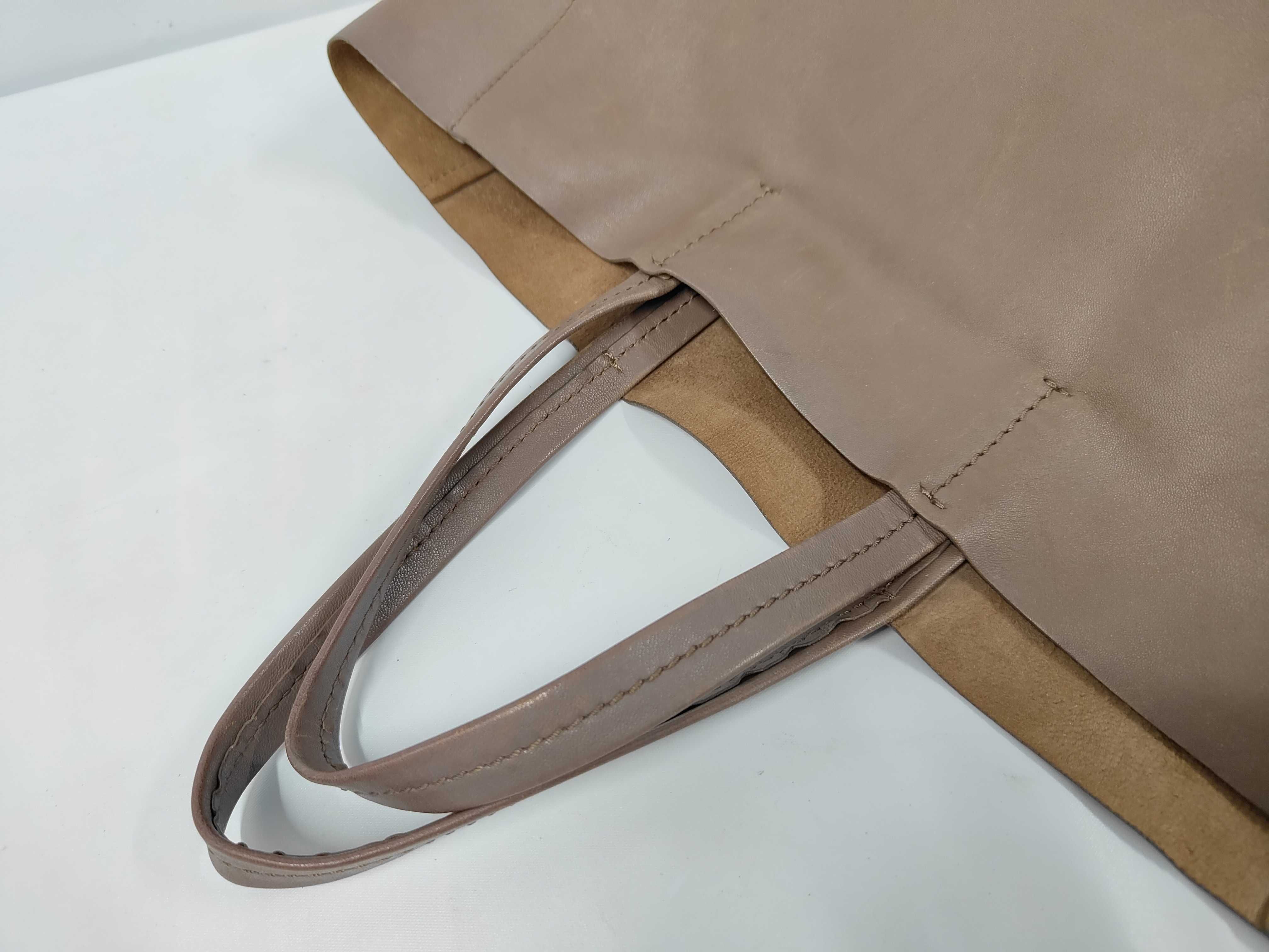 Horizontal Cabas Bicolor Handbag Tote Bag — view 5