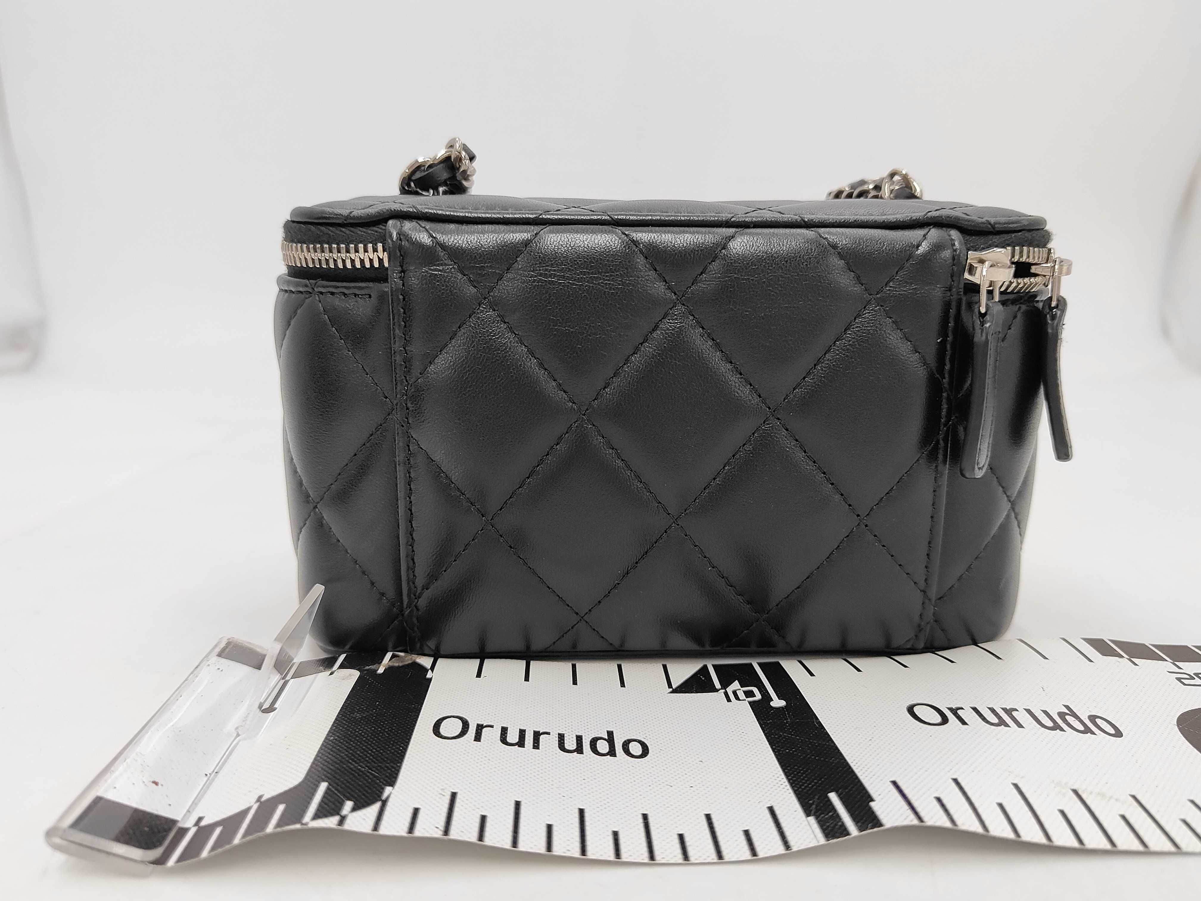 Matelassé Vanity Chain Shoulder Bag, Lambskin, Black, Silver Hardware. — view 2