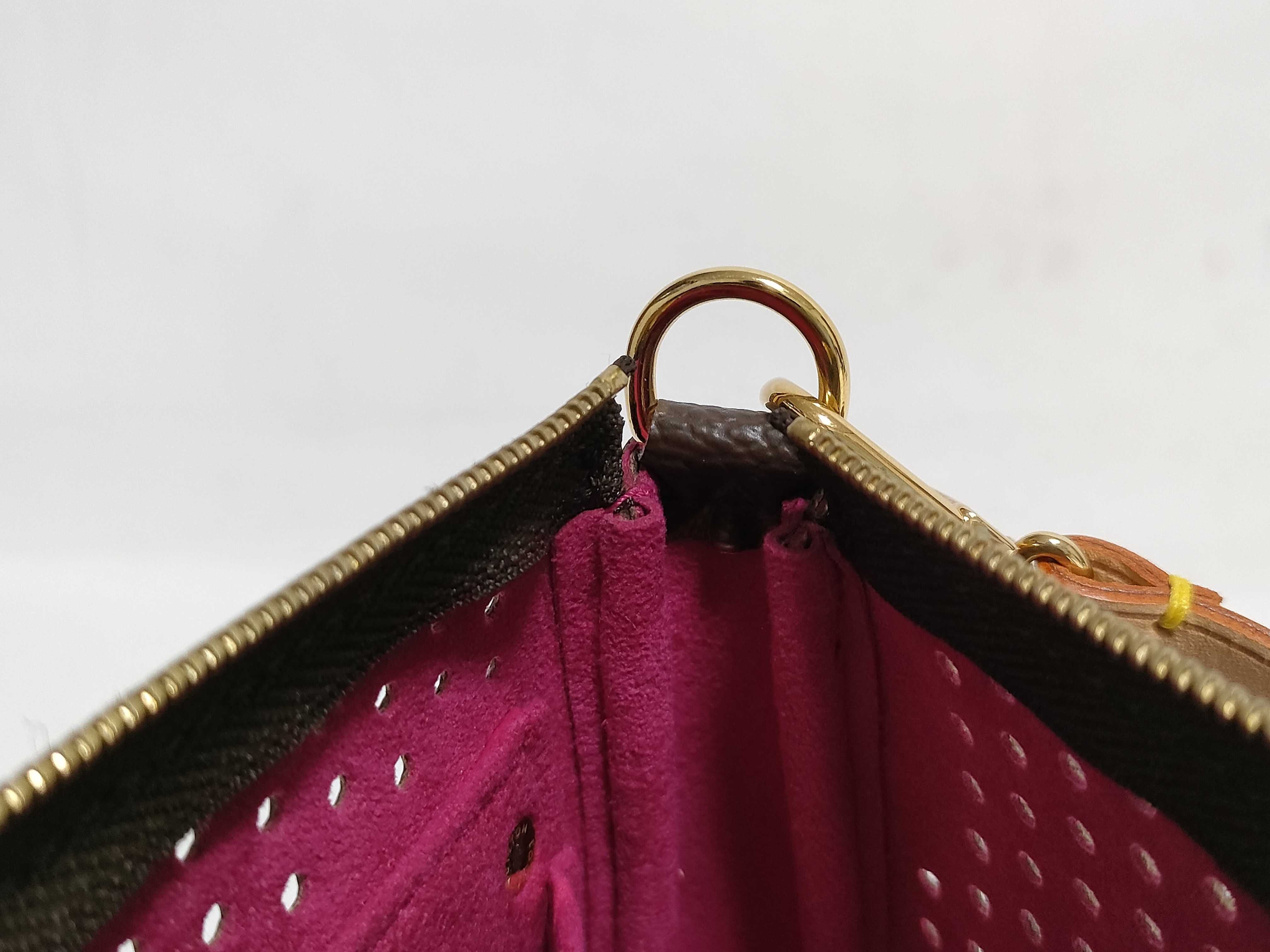 Monogram LV Pochette Accessoires M95183 Handbag — view 9