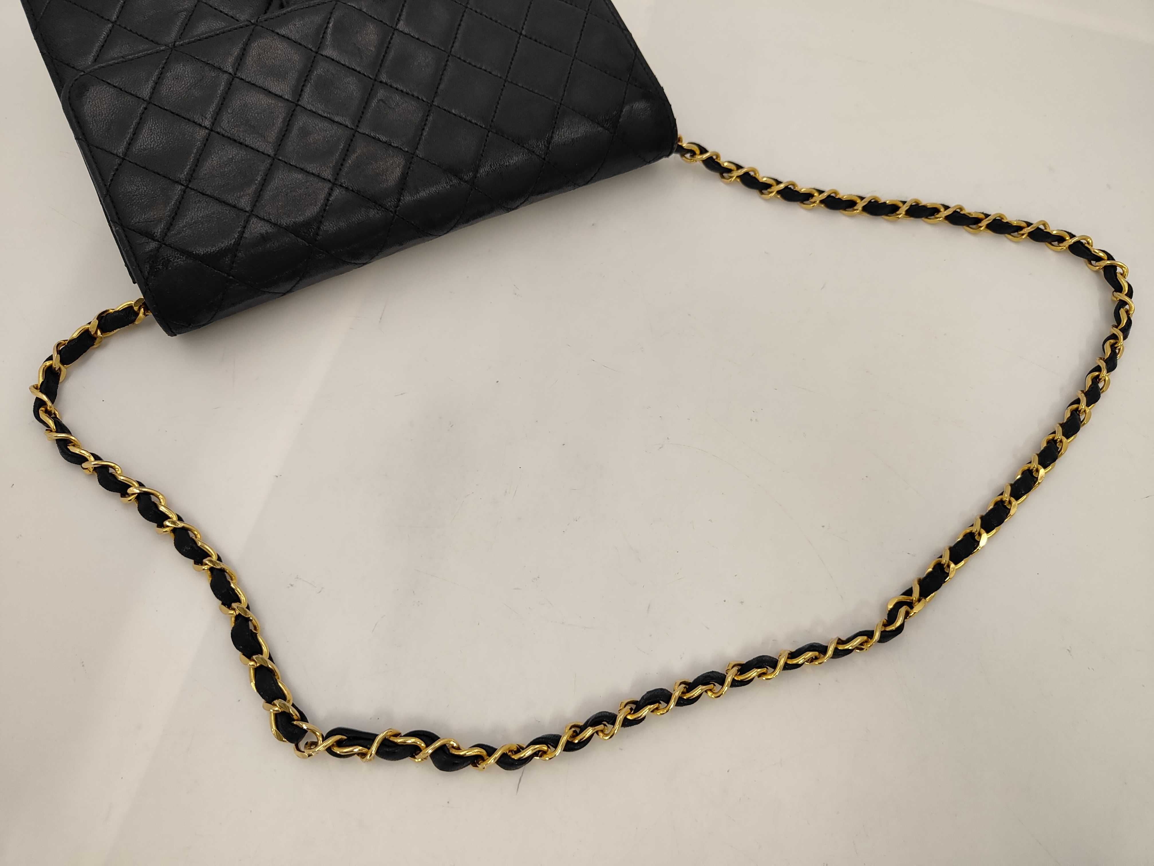 Lambskin Chain Shoulder Bag Cocoma — view 3