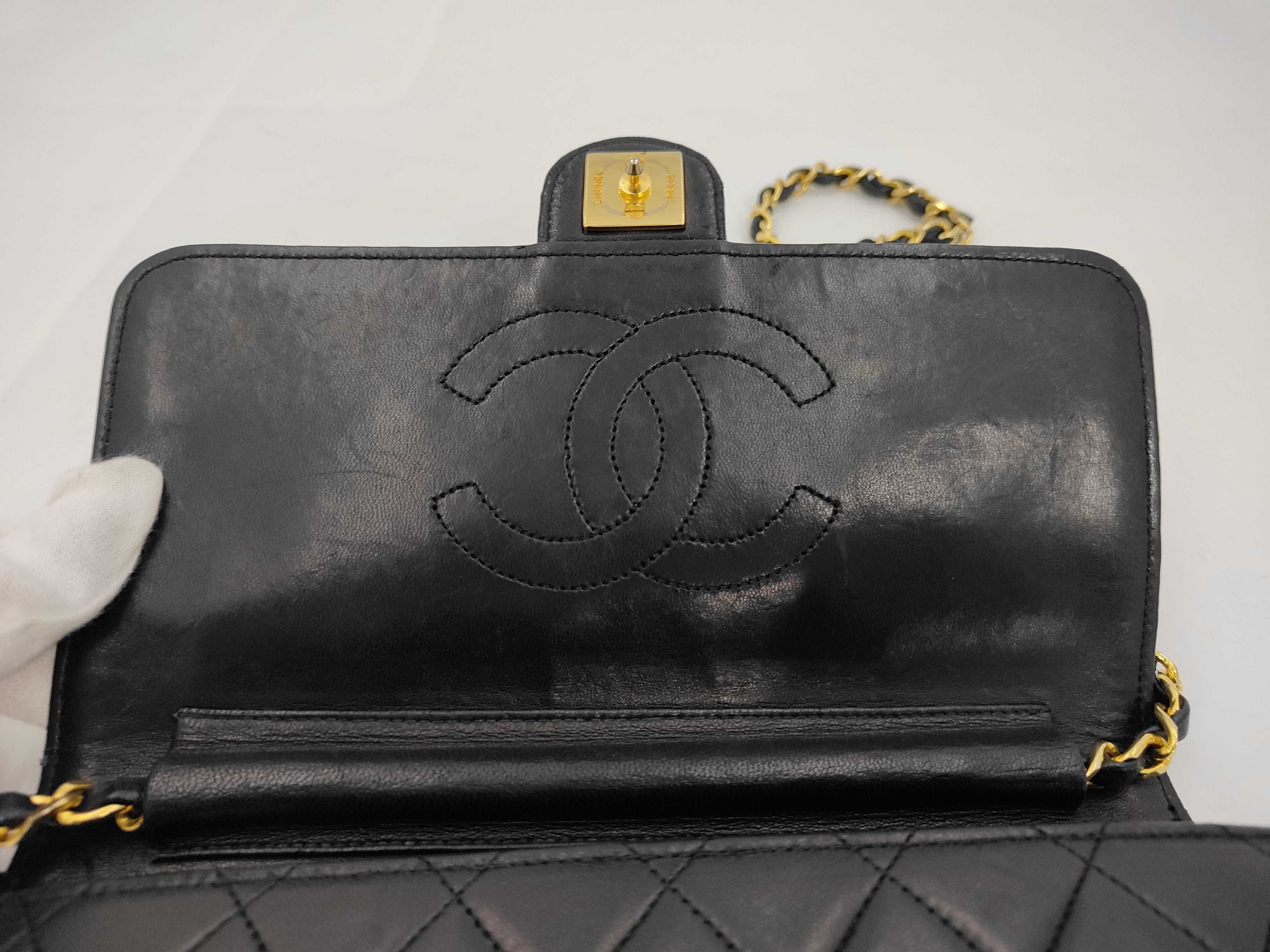 Lambskin Chain Shoulder Bag Cocoma — view 8