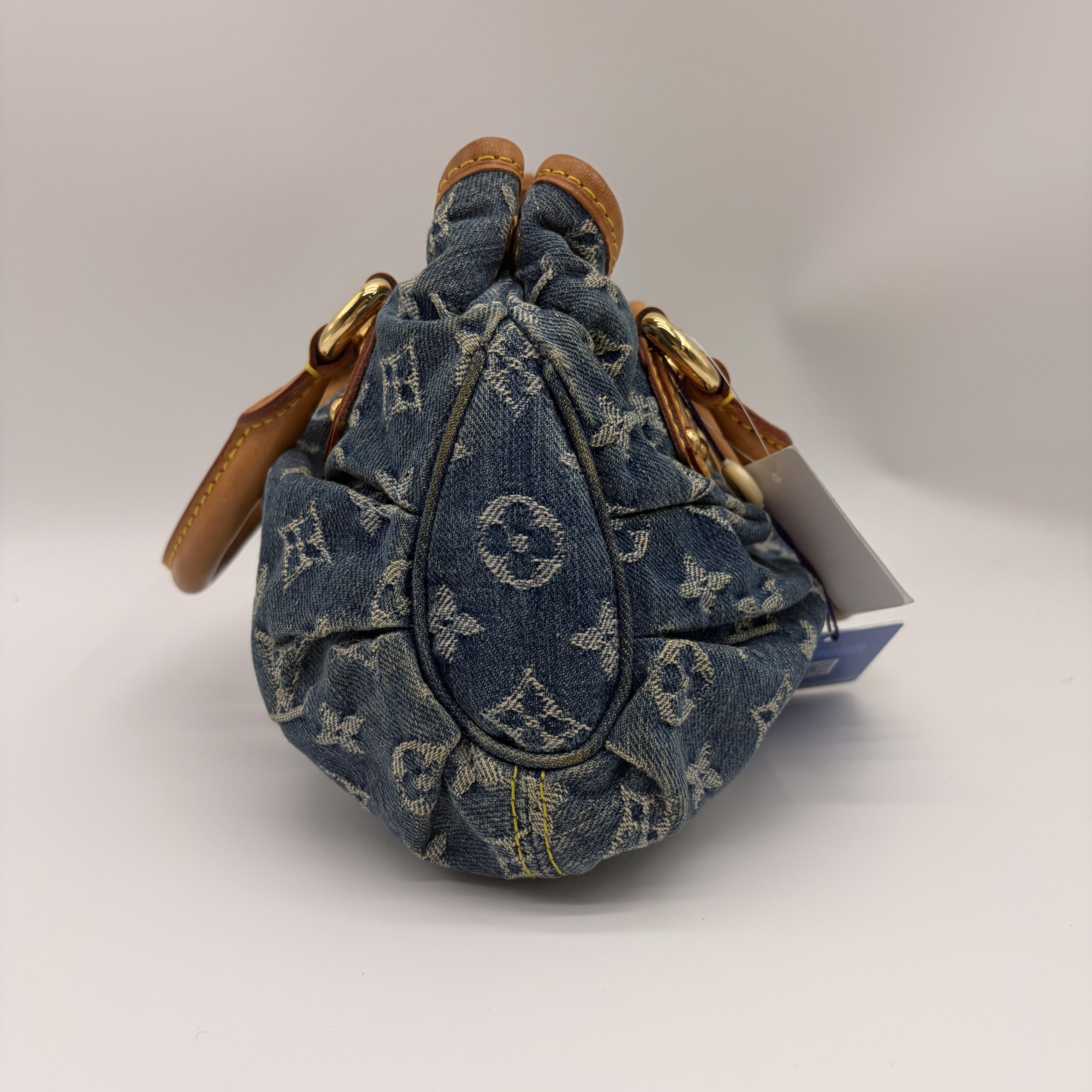 【*Shipped from: China*】LOUIS VUITTON Baggy Denim Handbag — view 4