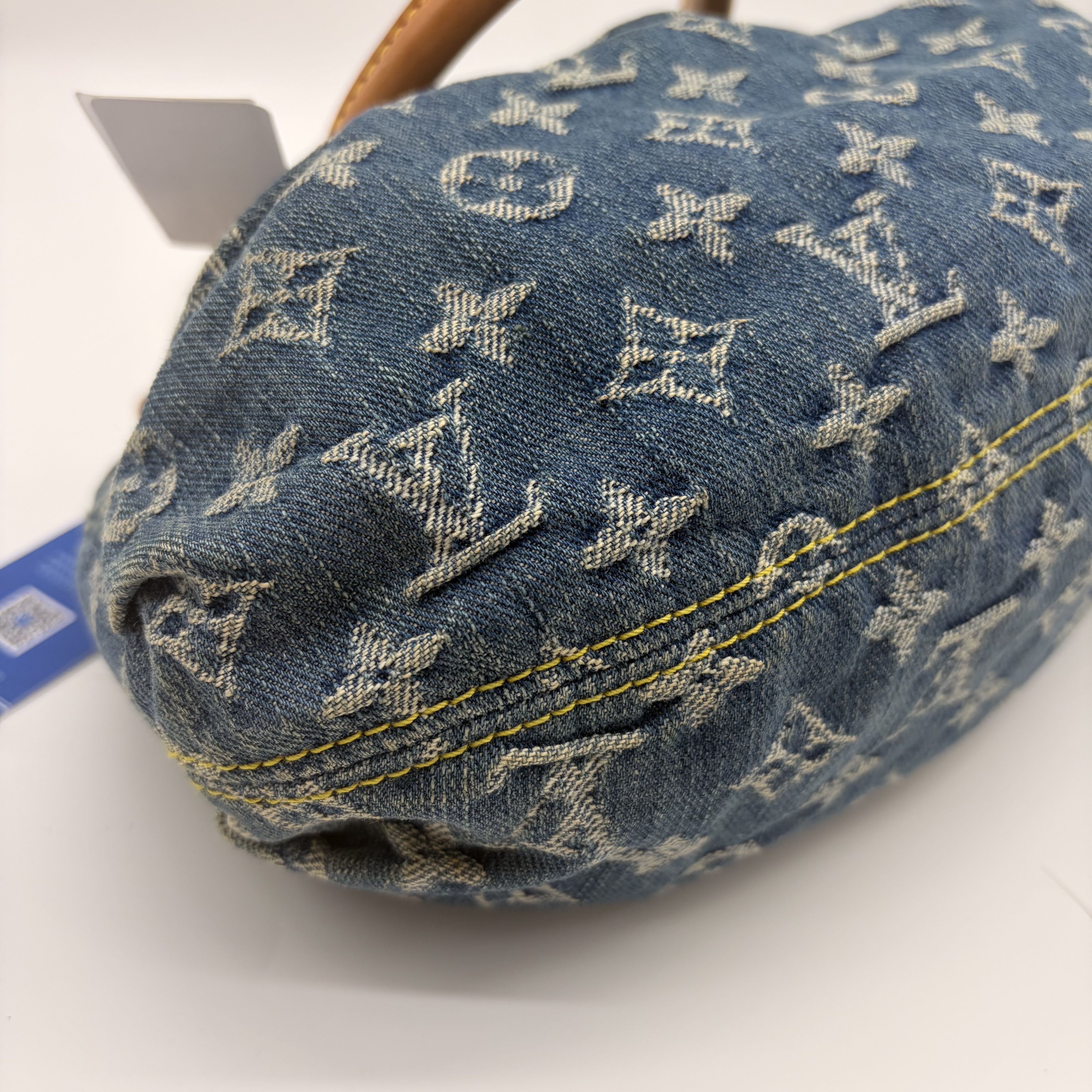 【*Shipped from: China*】LOUIS VUITTON Baggy Denim Handbag — view 5