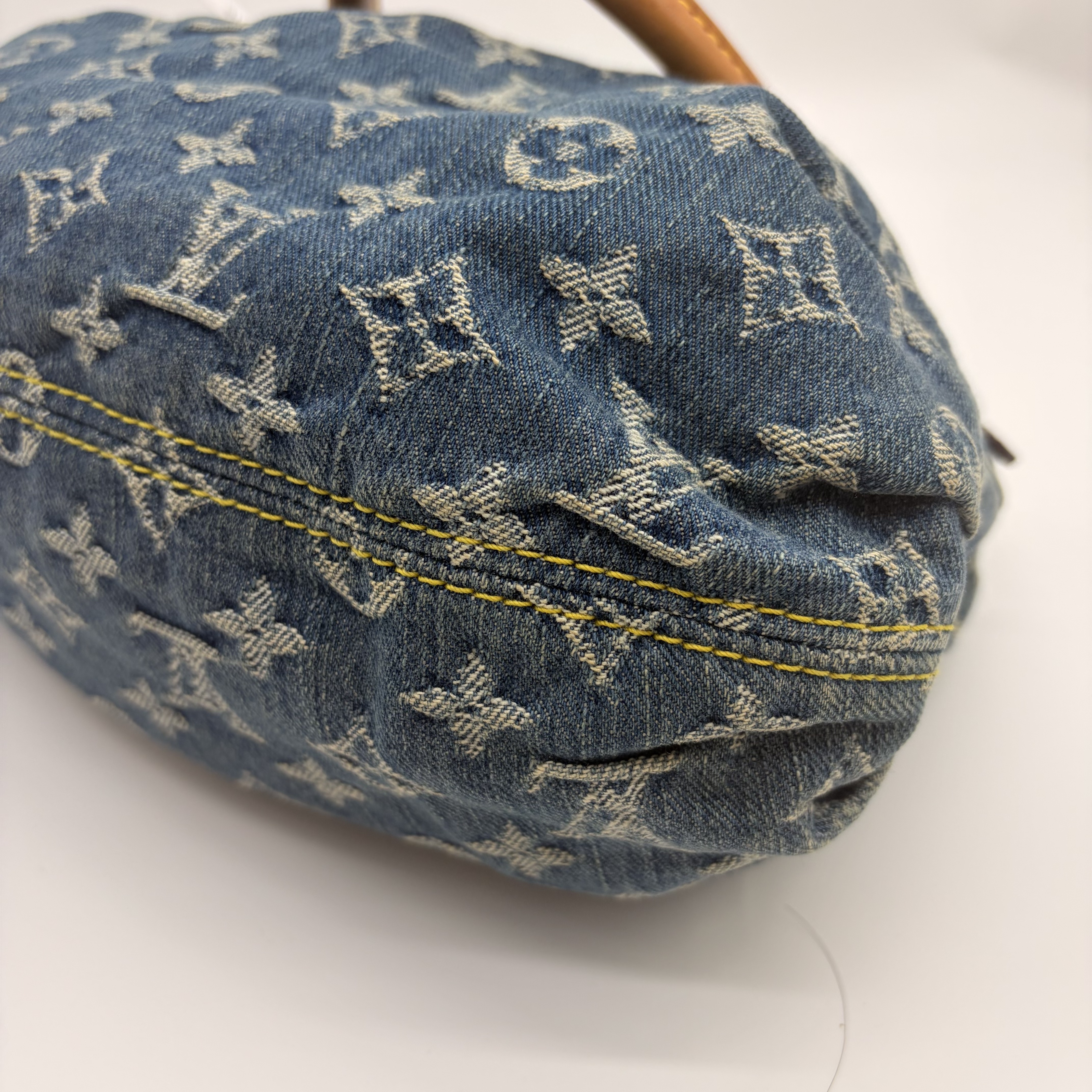 【*Shipped from: China*】LOUIS VUITTON Baggy Denim Handbag — view 6