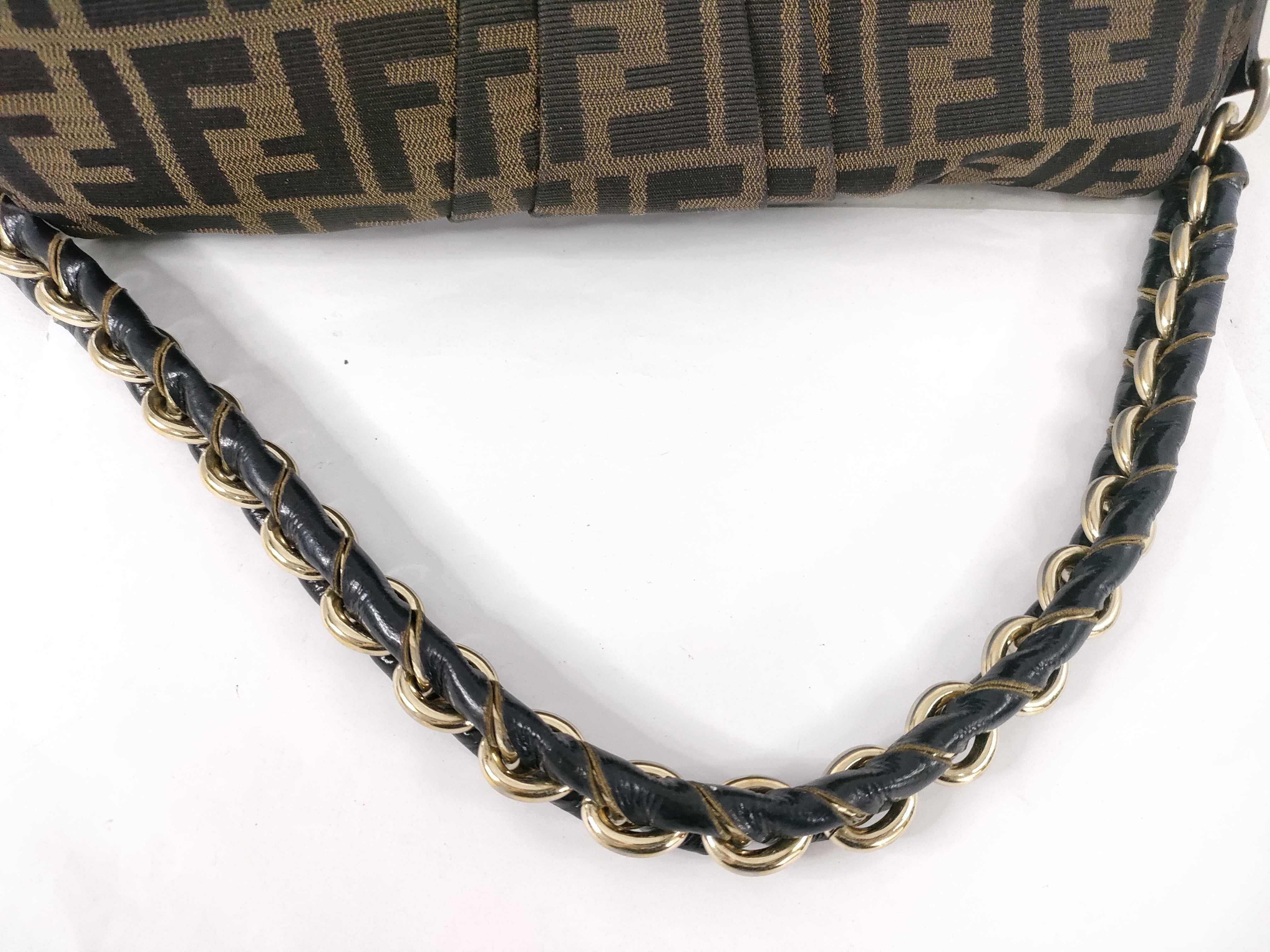 Zucca pattern Fendi shoulder bag — view 3