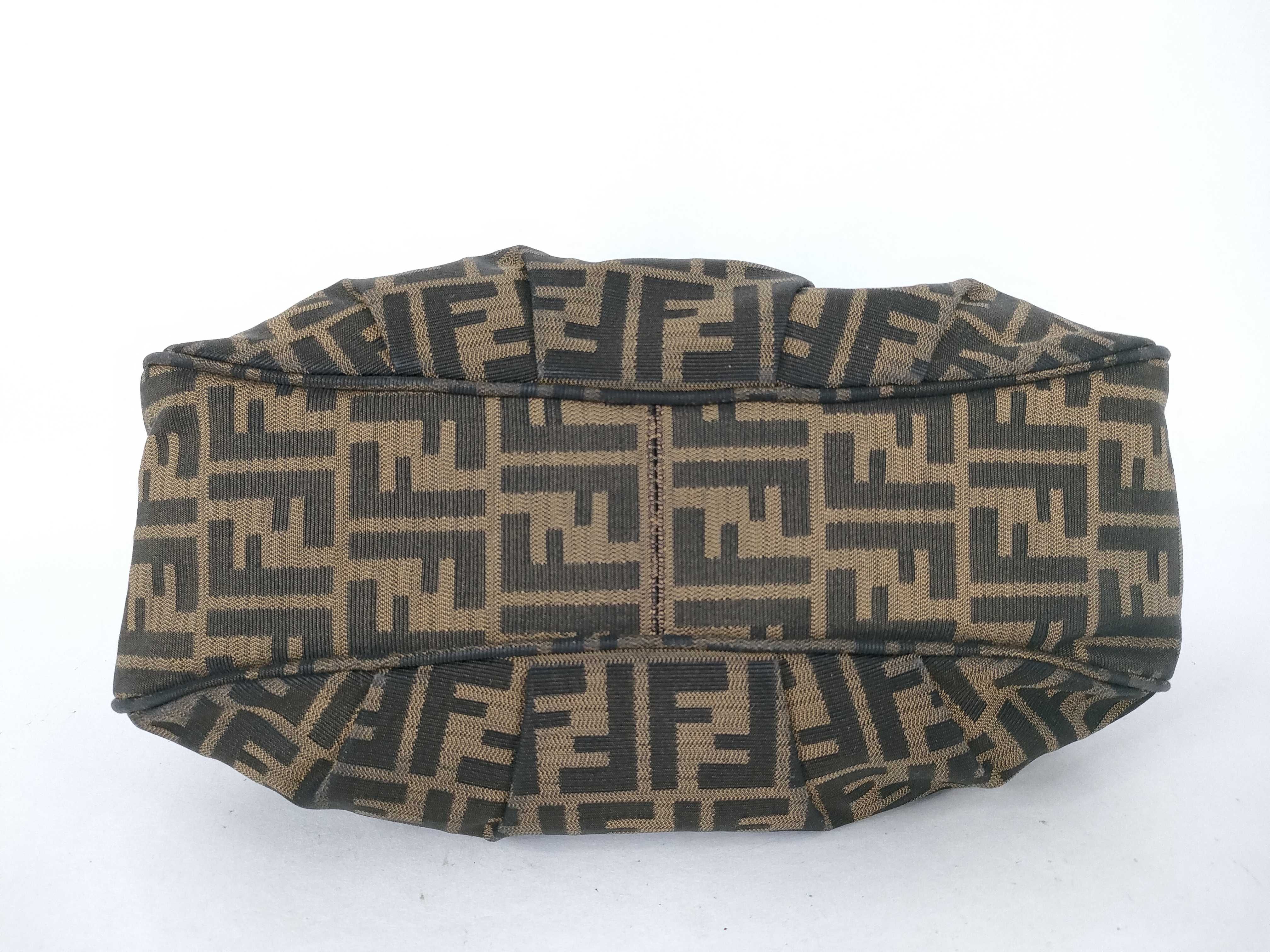 Zucca pattern Fendi shoulder bag — view 7