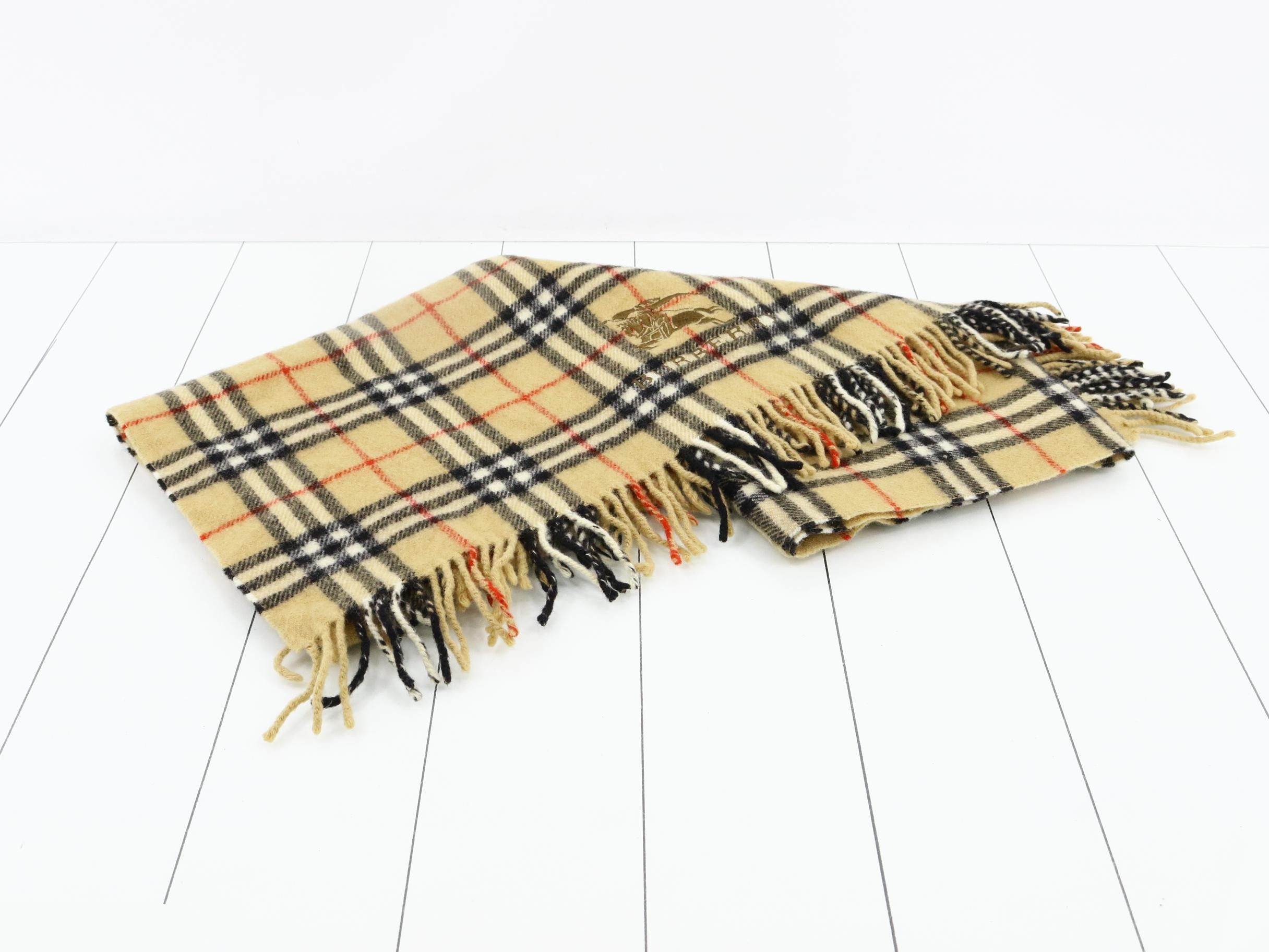 muffler — view 2