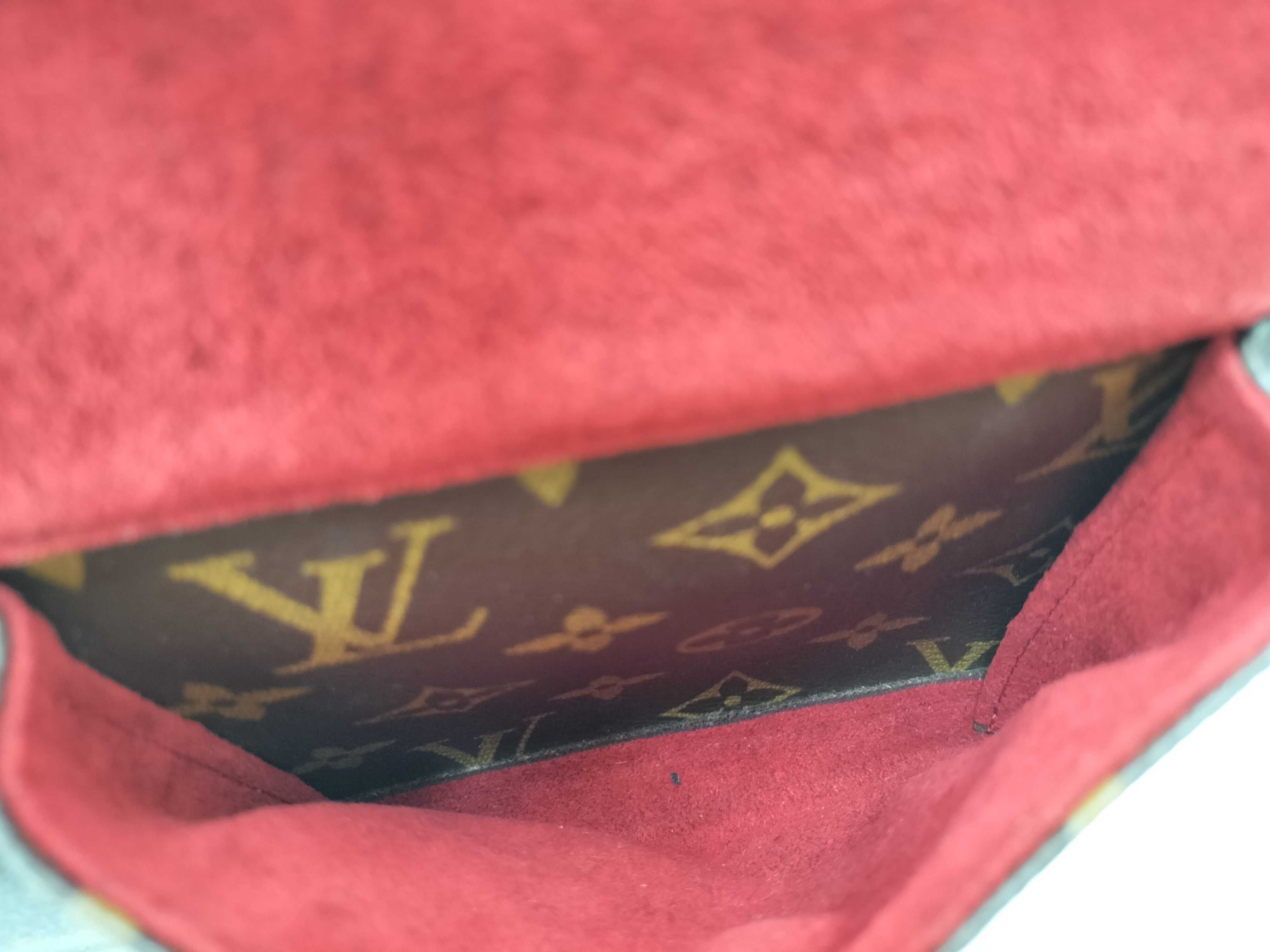 Monogram Viva-Cite MM Shoulder Handbag — view 15