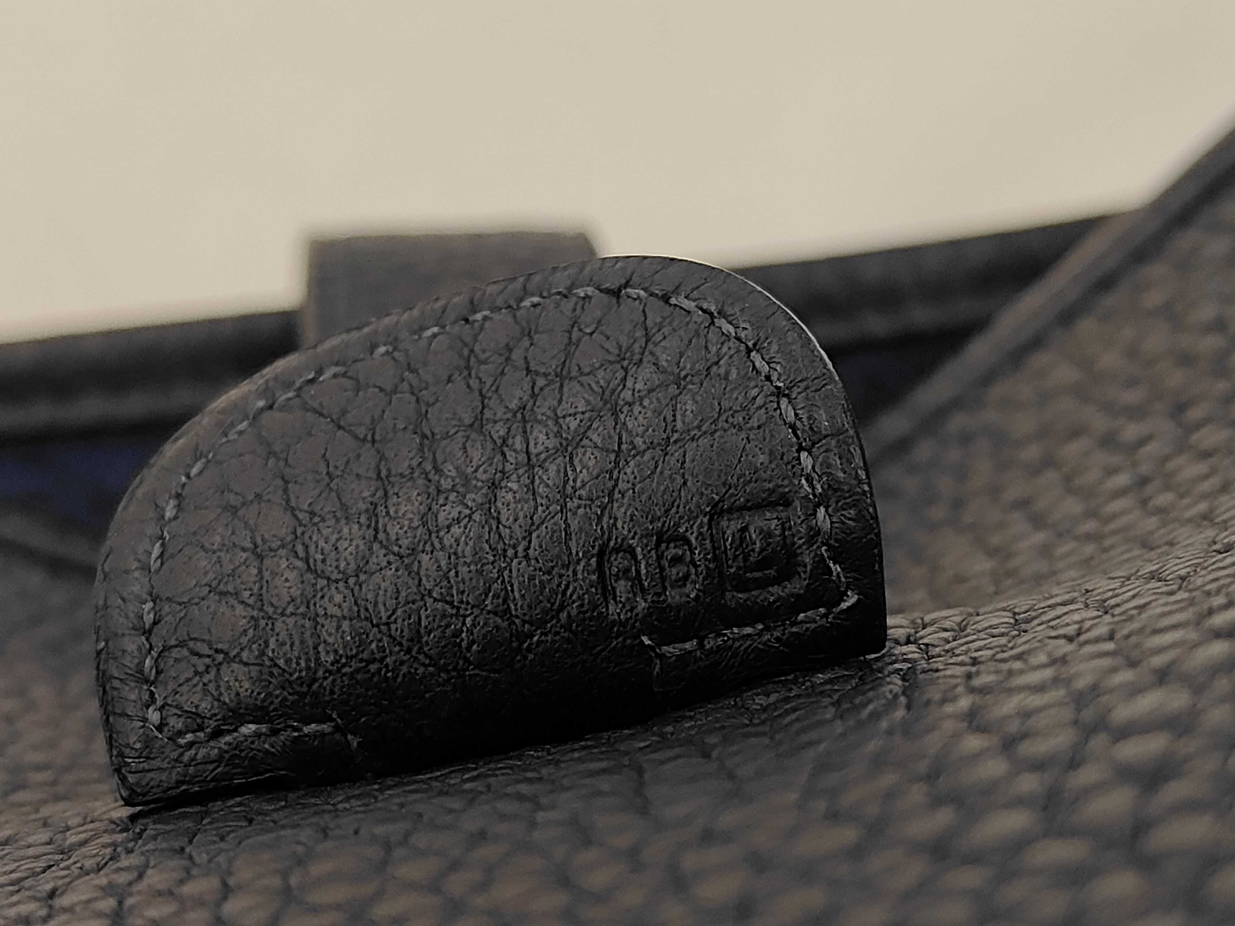Evelyne 29 III Black Shoulder Bag with Silver Hardware (Stamp: L) — view 8
