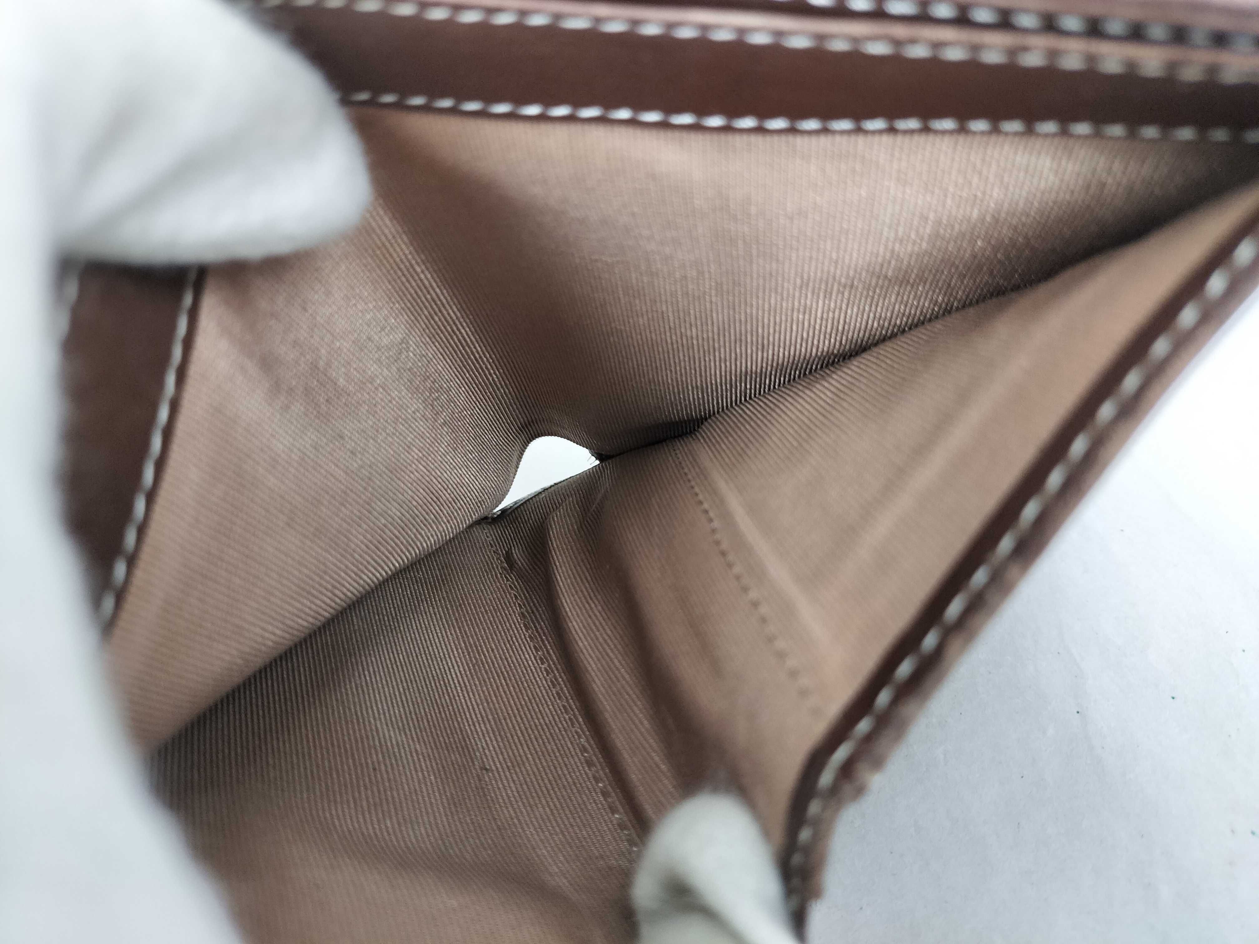 Blue Label Burberry wallet — view 10