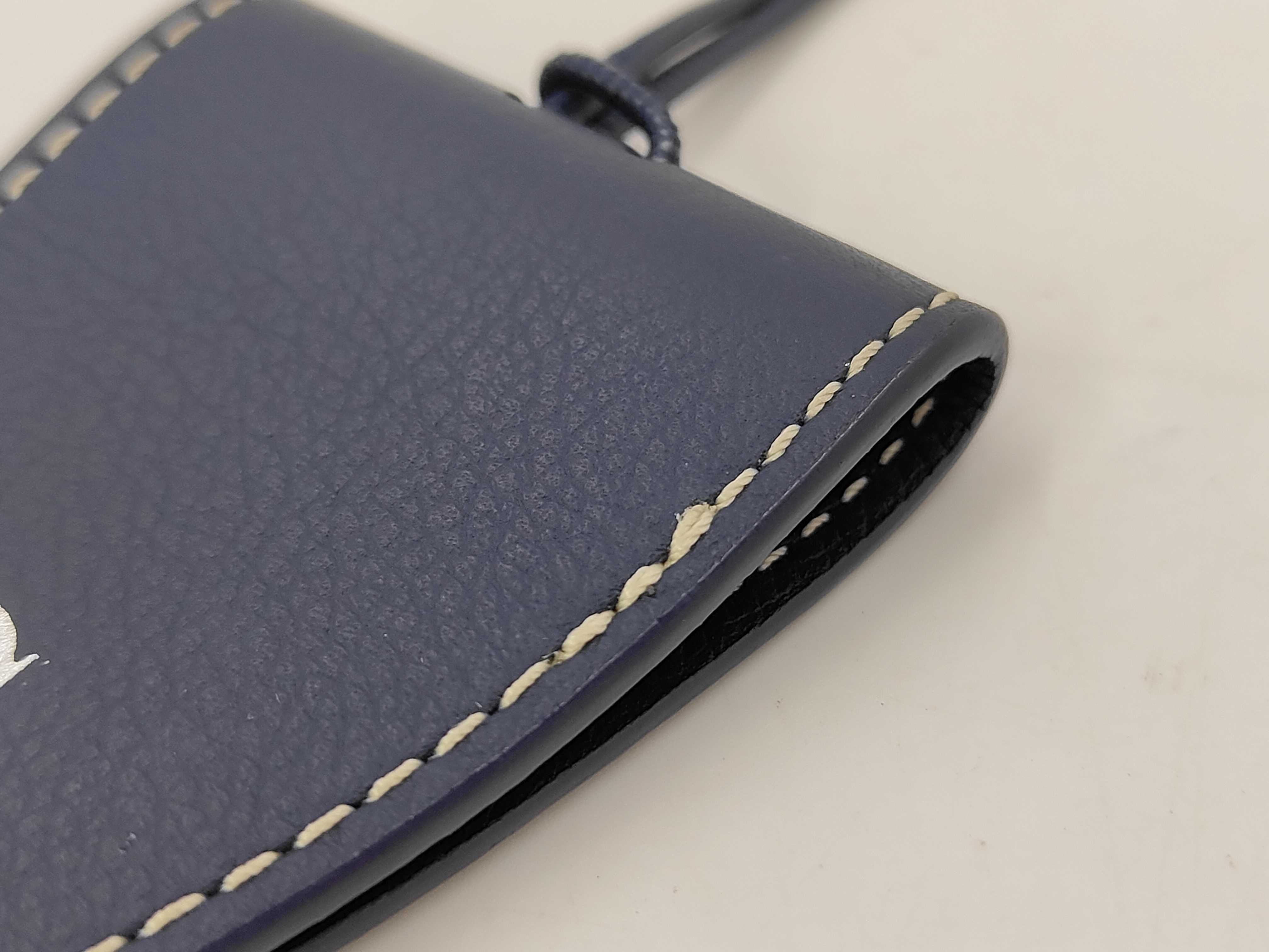 Key Cases and Keychains — view 3