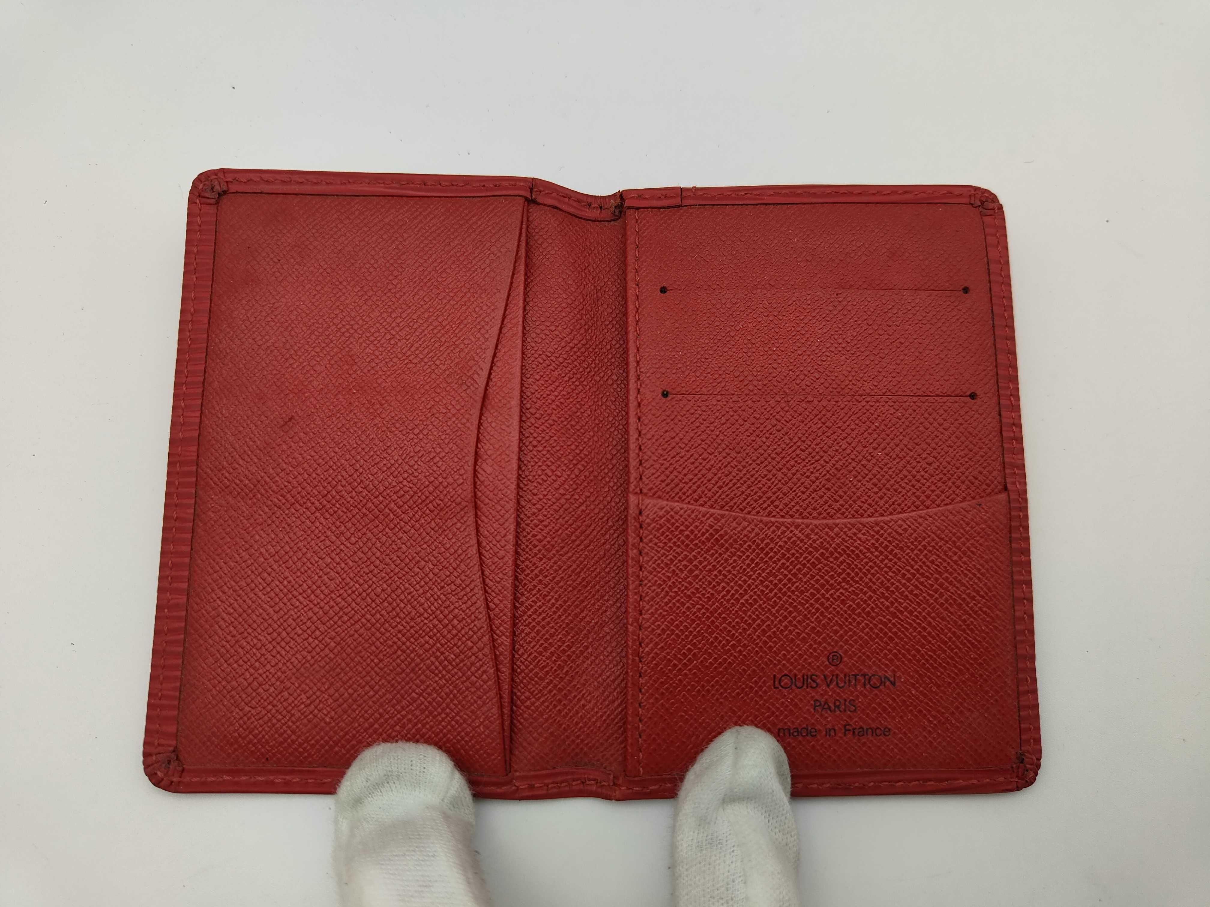 wallet — view 4