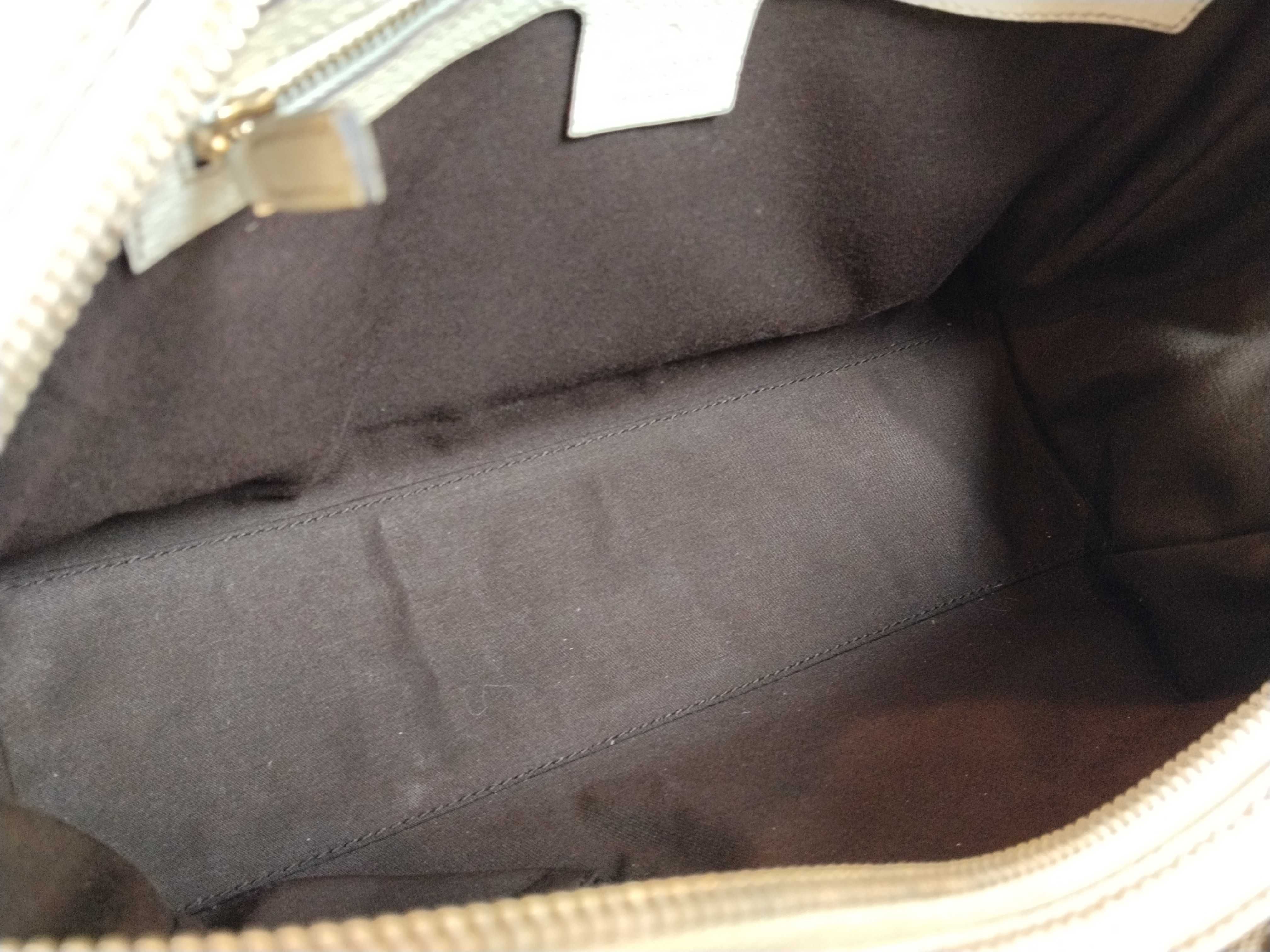 GG Canvas Handbag / 491403 — view 10