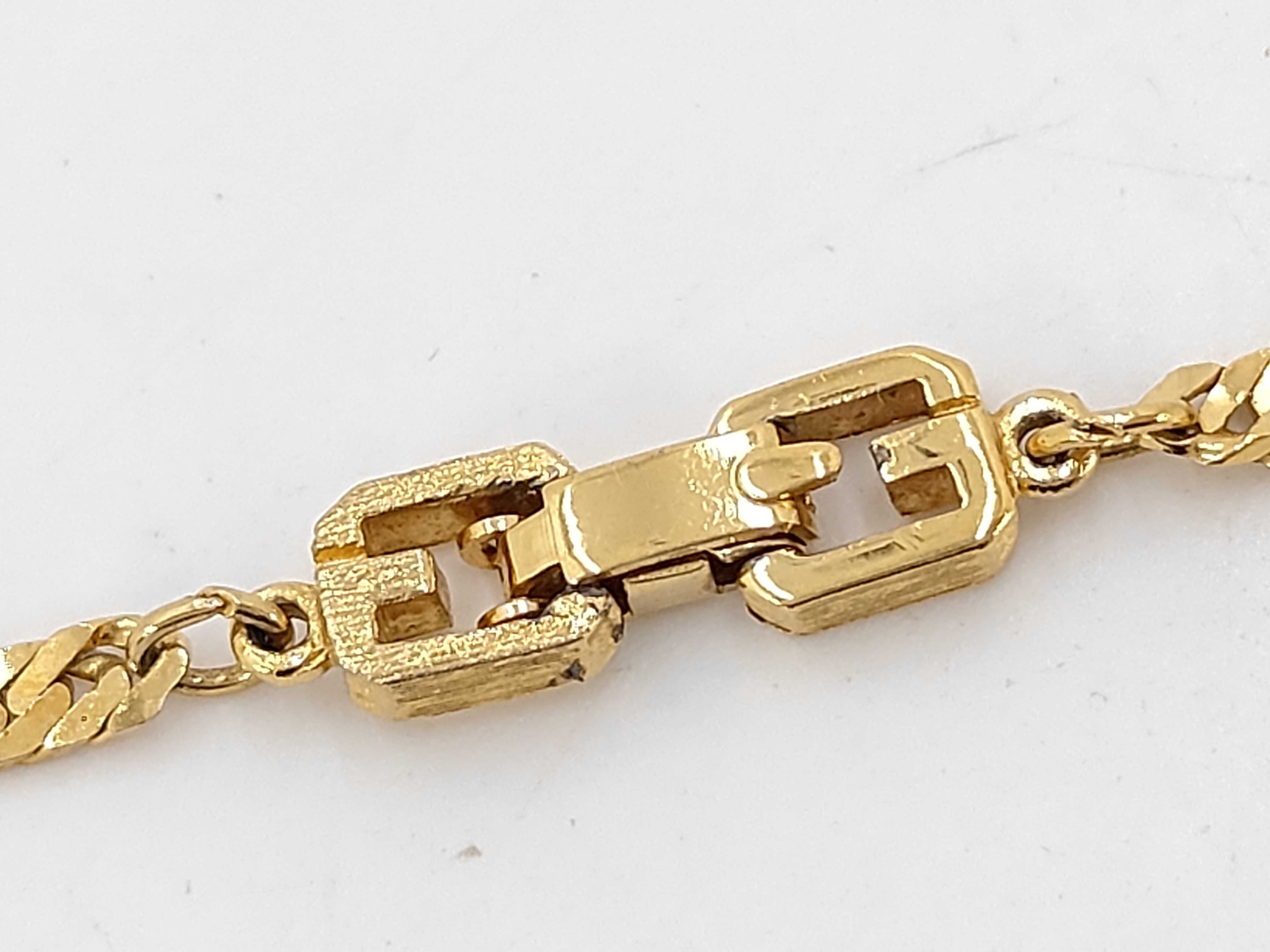Gold Cuban Link Chain Necklace — view 4