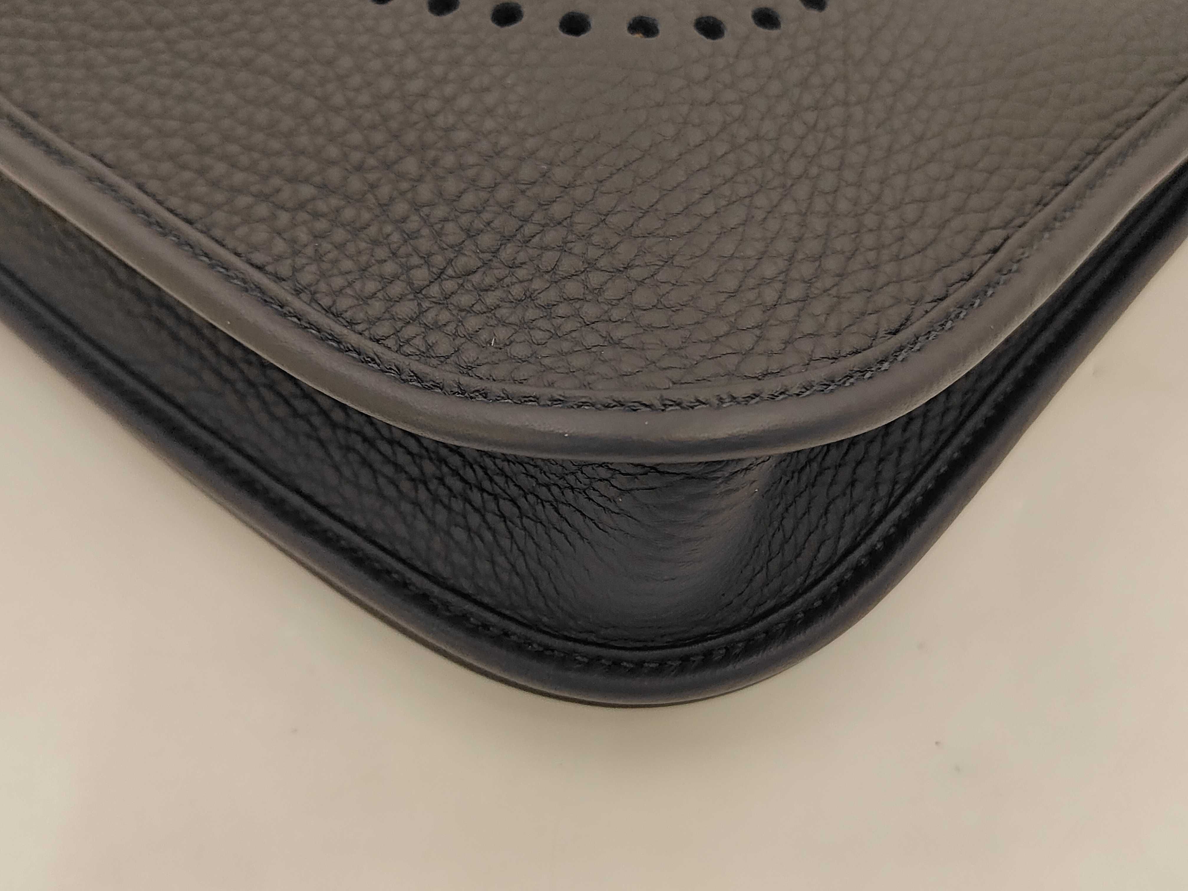 Evelyne Shoulder Bag — view 4