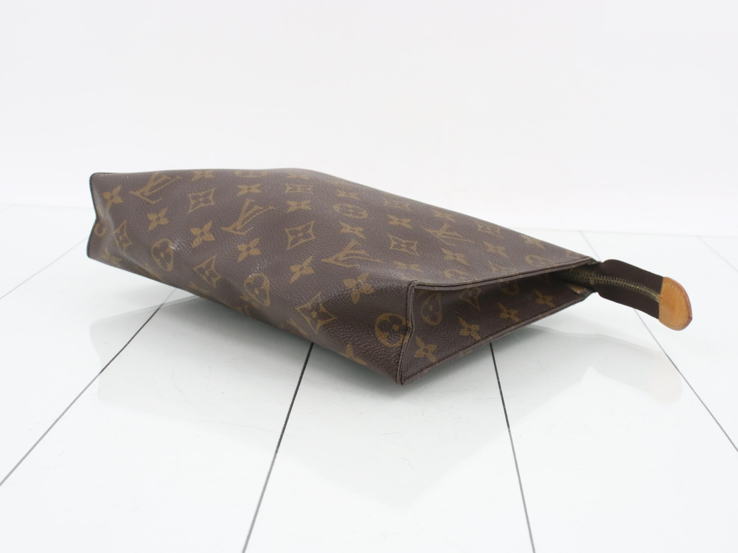 Toilet 26 Pouch — view 6