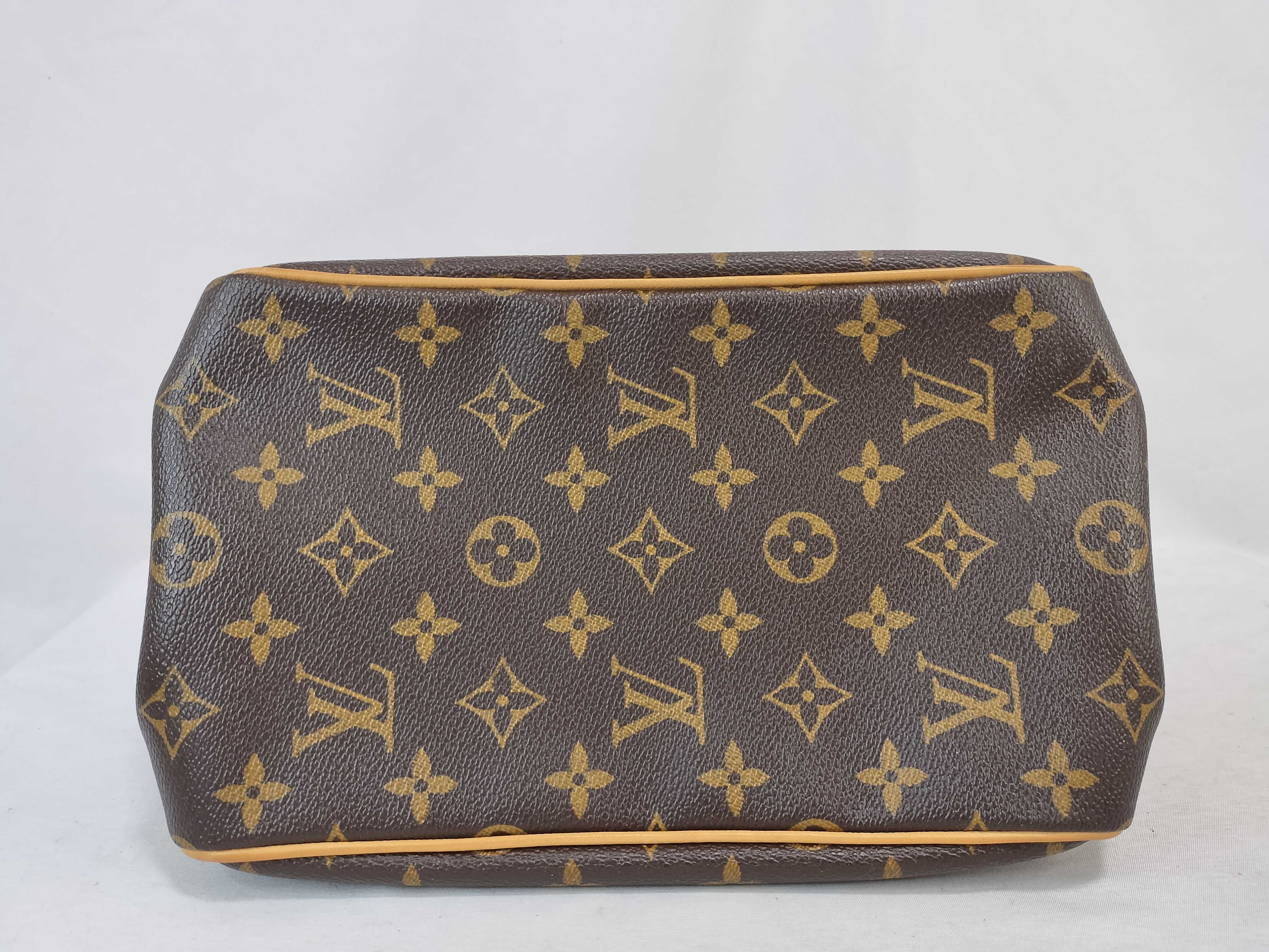 Monogram Louis Vuitton Monogram Batignolles Tote VI2088 Handbag — view 7