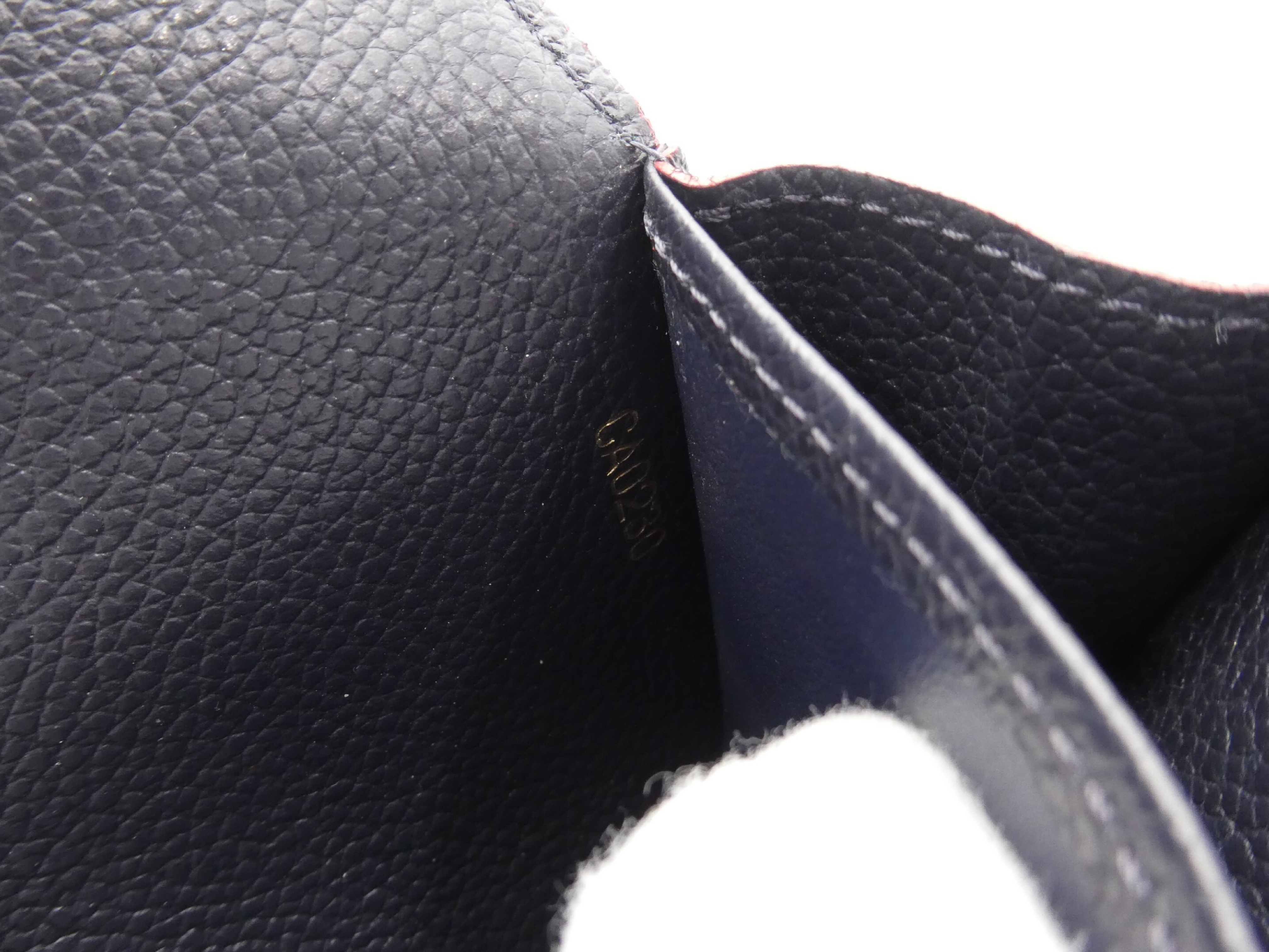 Monogram Empreinte Portefeuille Sarah Wallet — view 9
