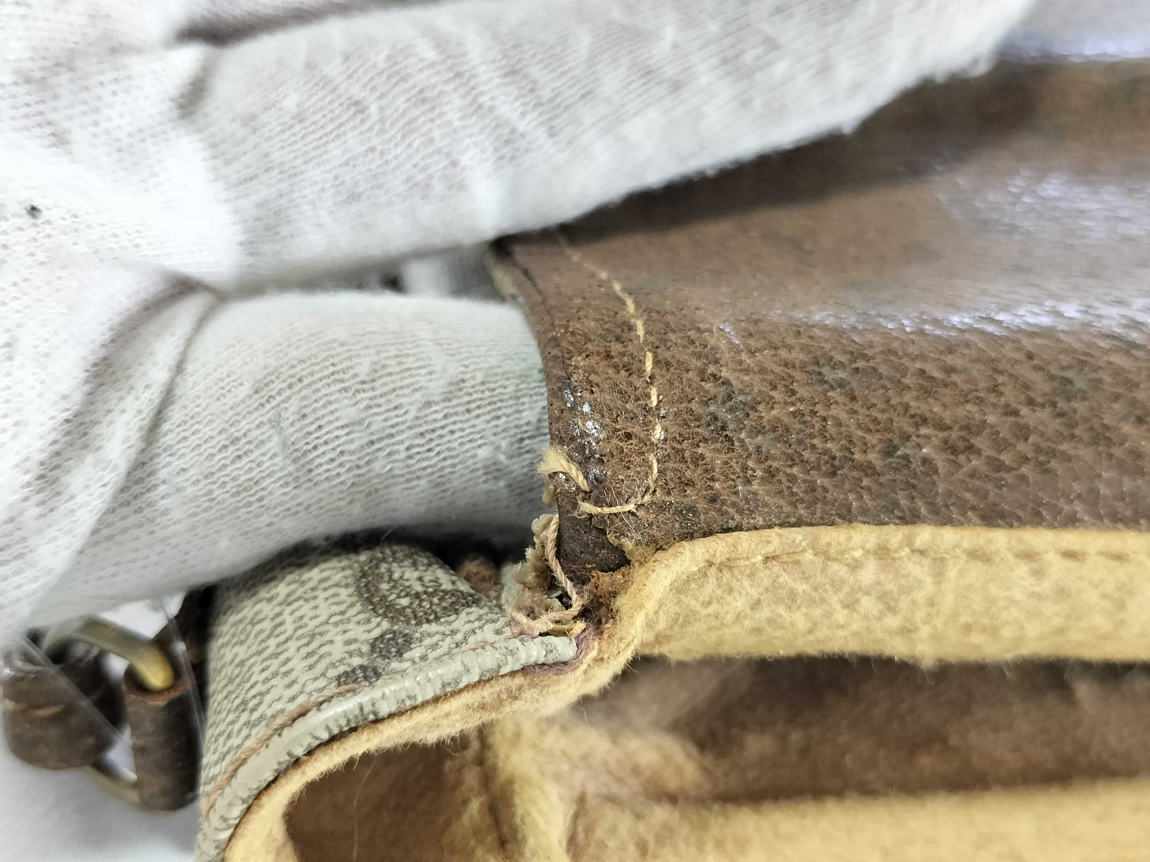GG Supreme PLUS Old Shoulder Bag — view 12