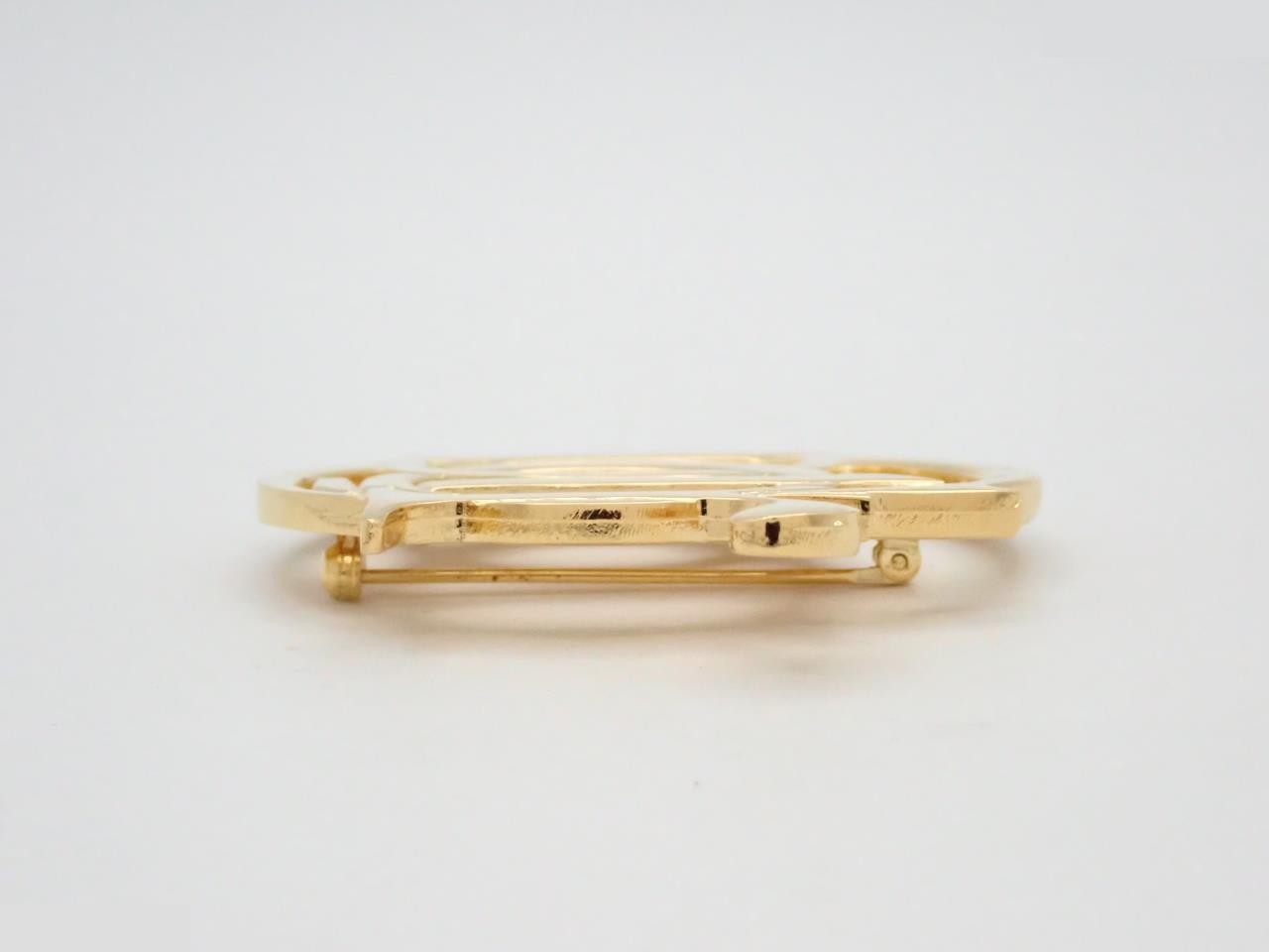 gold — view 3