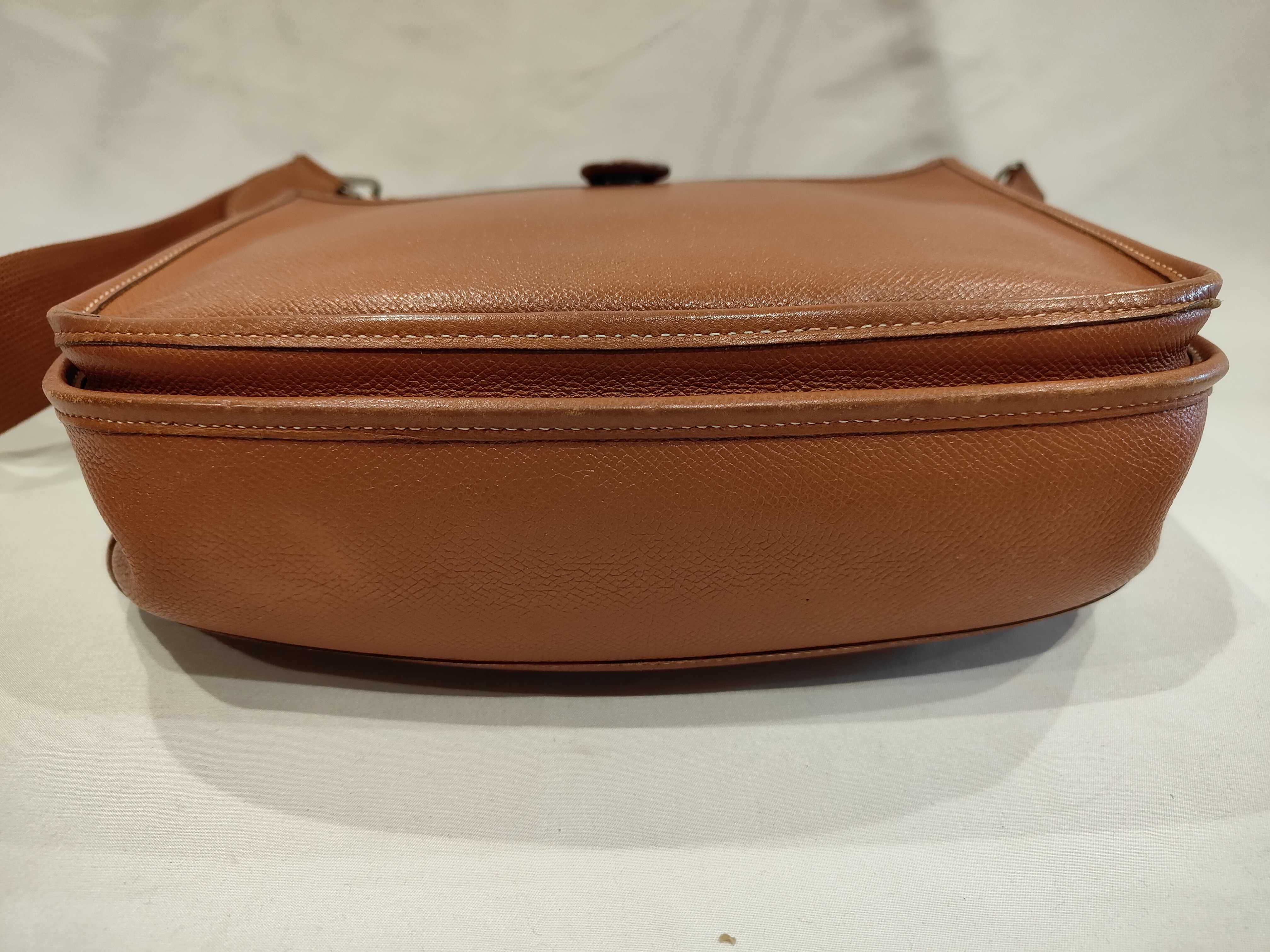 Evelyne II H stamp shoulder bag — view 3