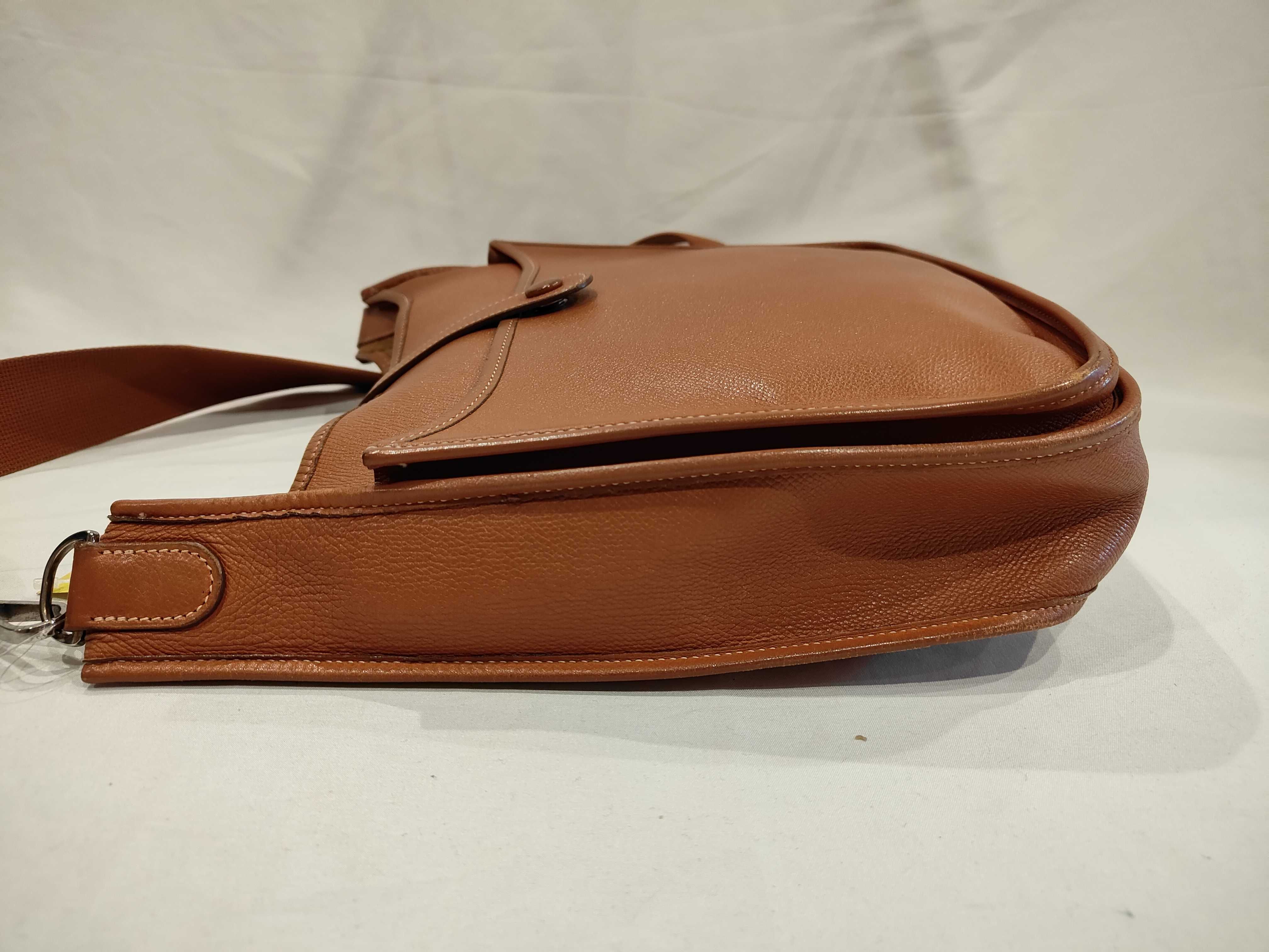 Evelyne II H stamp shoulder bag — view 6