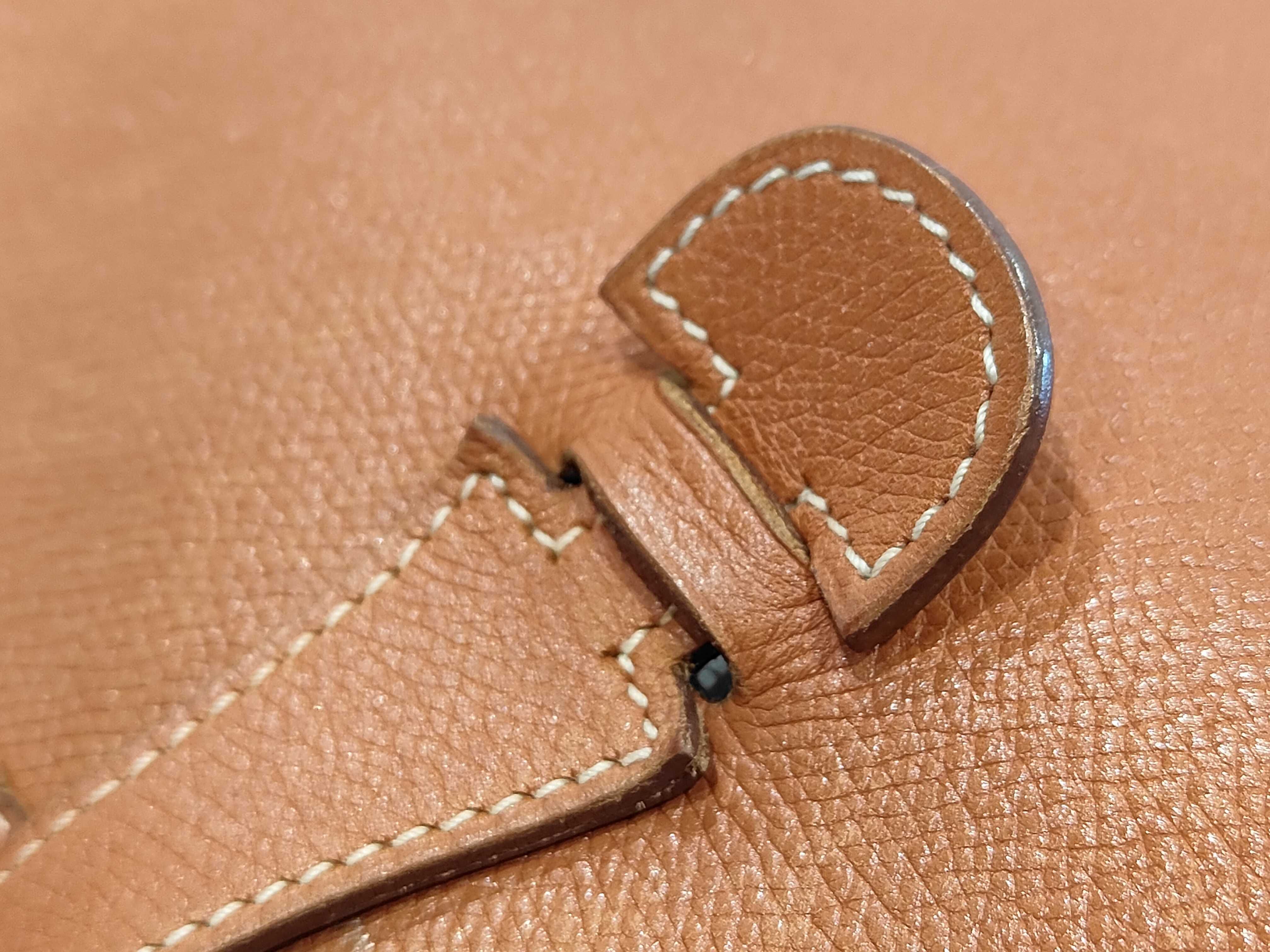 Evelyne II H stamp shoulder bag — view 10
