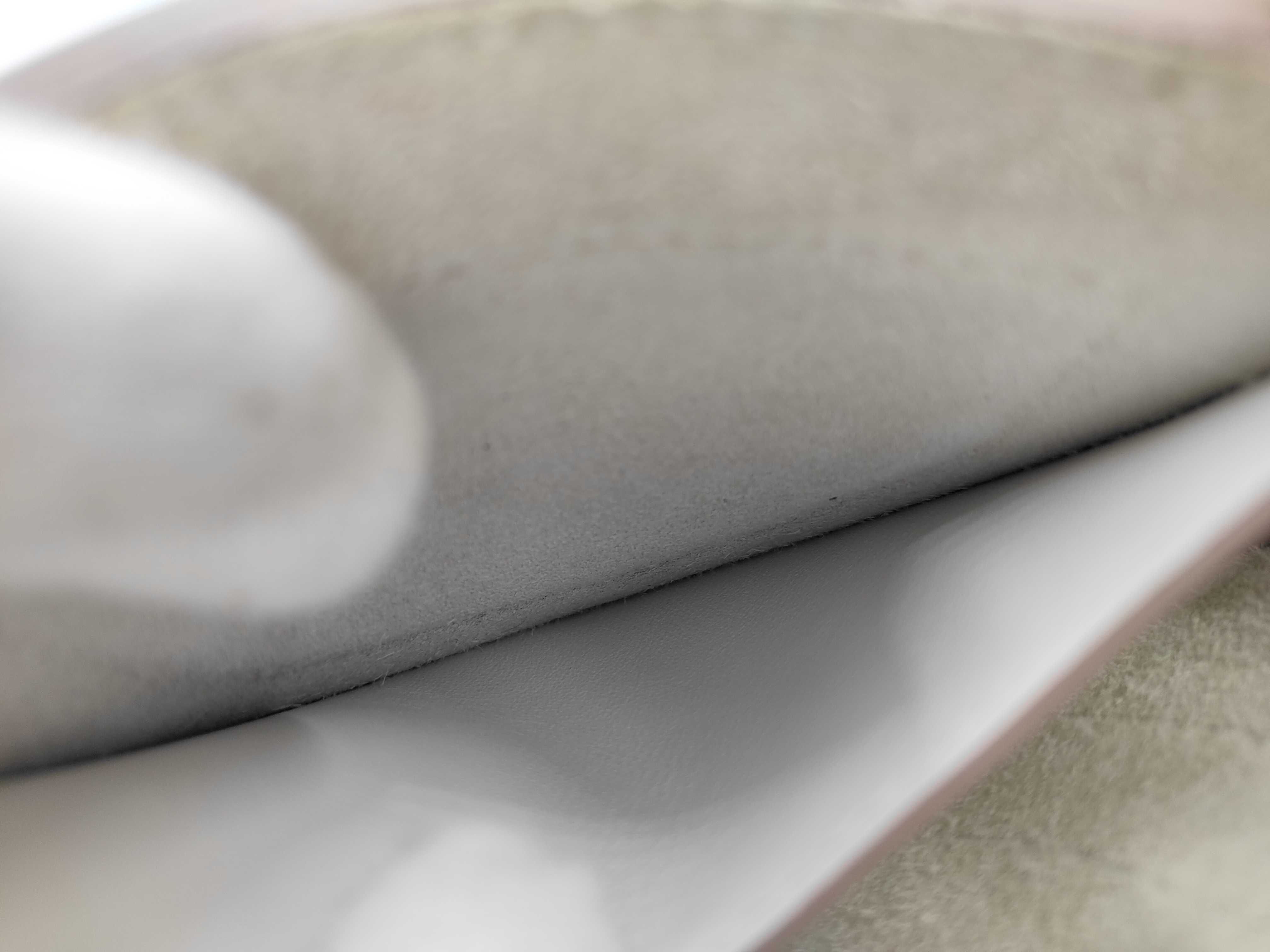 In the Loop 18 handbag, made of Taurillon x Swift leather, in ivory, with W stamp. — view 10