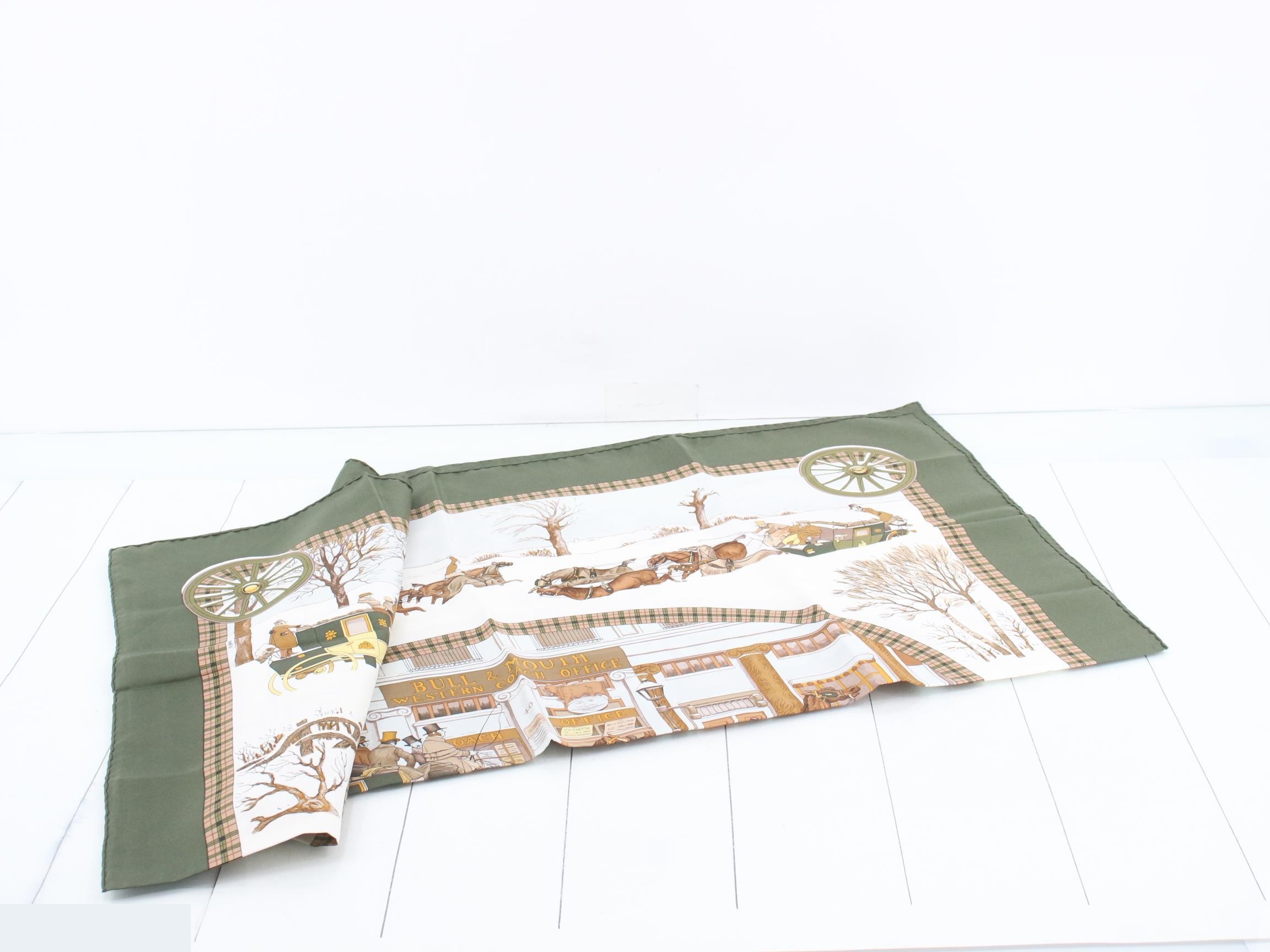 Hermès Carre 90 — view 3